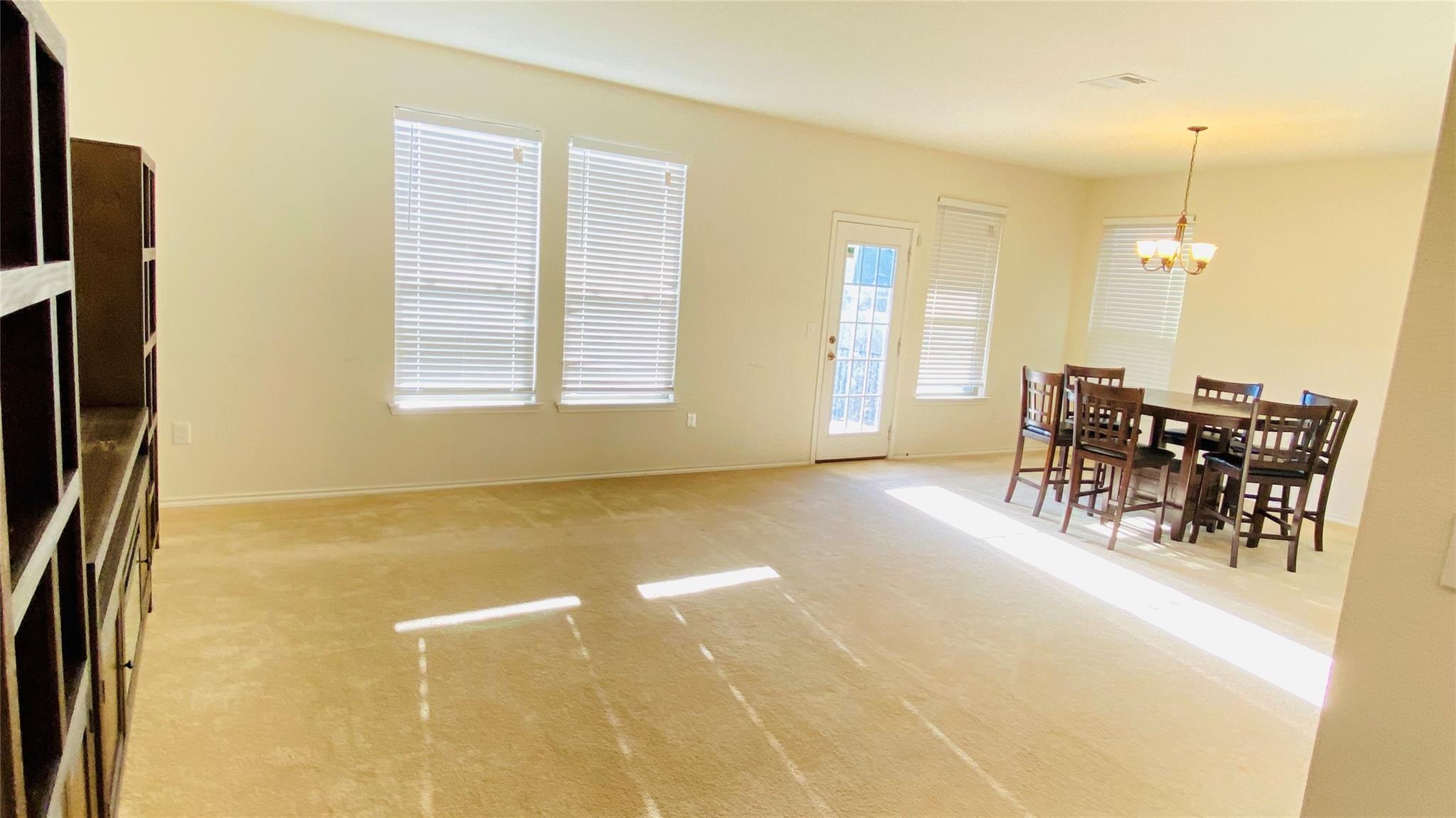 607 Screech Owl Dr, Pflugerville, TX 78660