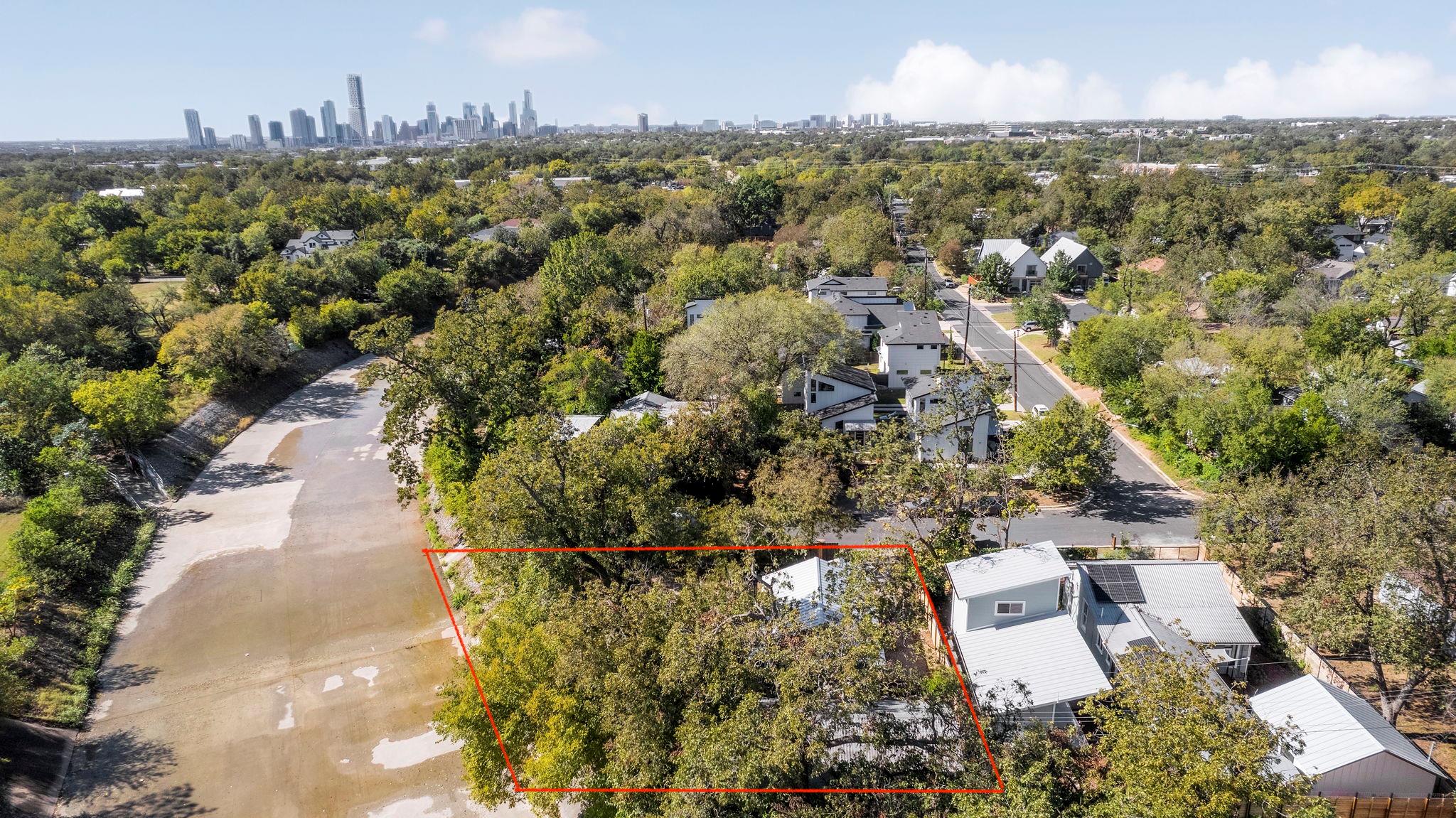 827 Gullett St, Austin, TX 78702