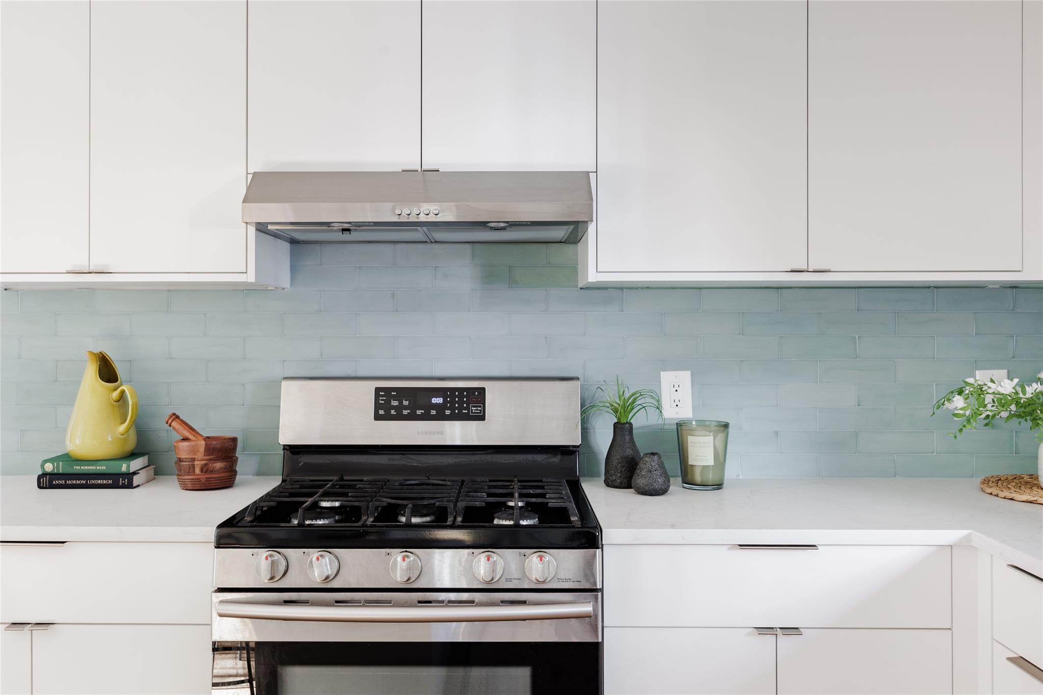 827 Gullett St, Austin, TX 78702