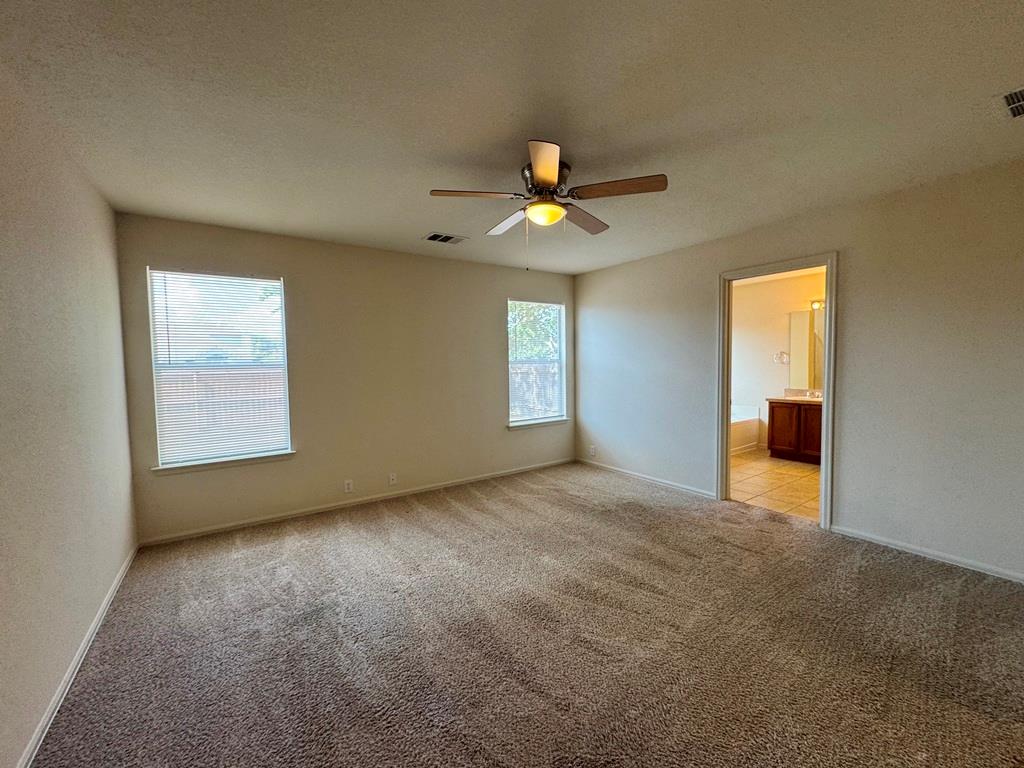 172 Spruce Dr, Kyle, TX 78640