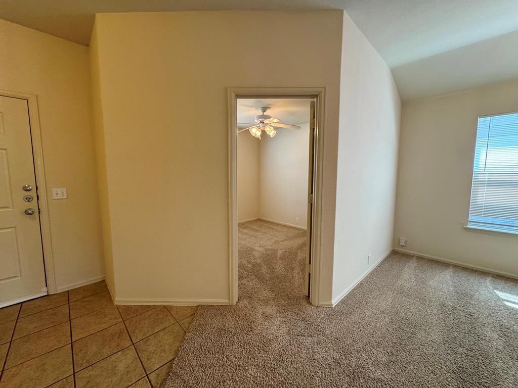 172 Spruce Dr, Kyle, TX 78640