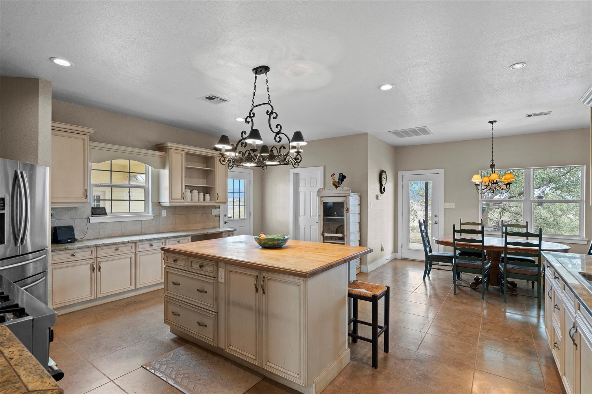 1274 County Road 2806, Lampasas, TX 76550