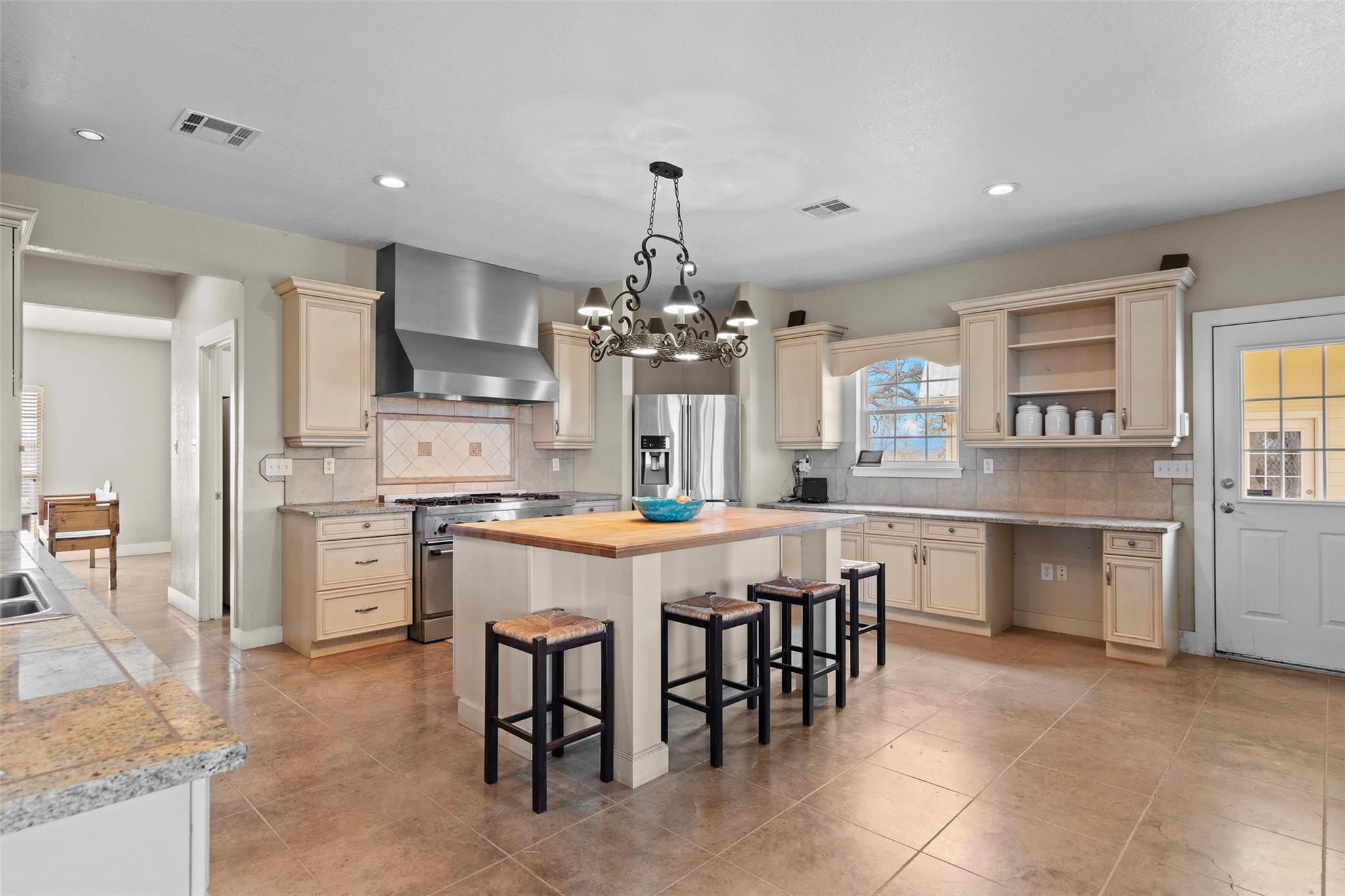 1274 County Road 2806, Lampasas, TX 76550