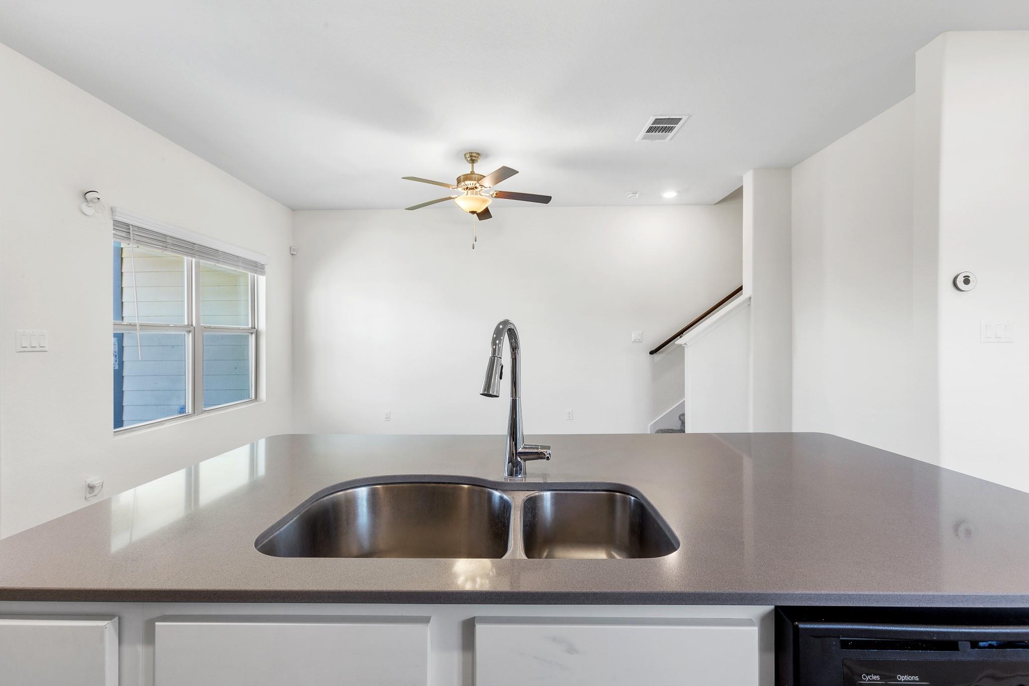 189 Andross Ln, Bastrop, TX 78602