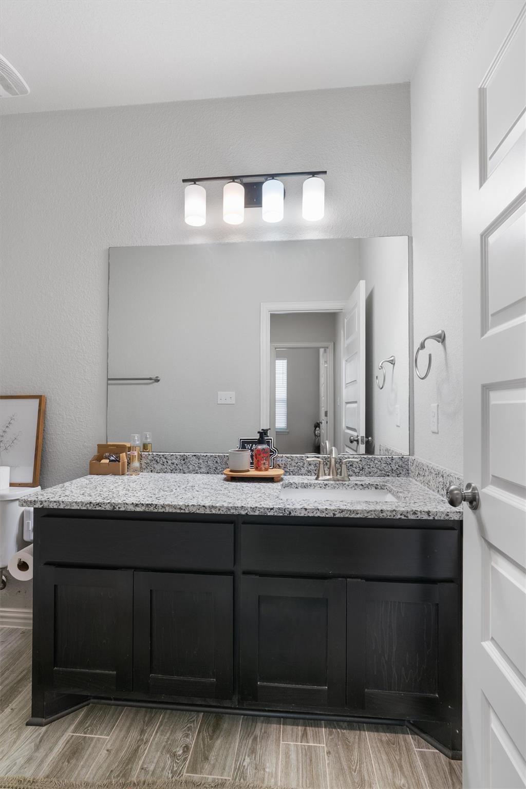 12804 Mission River Dr, Manchaca, TX 78652