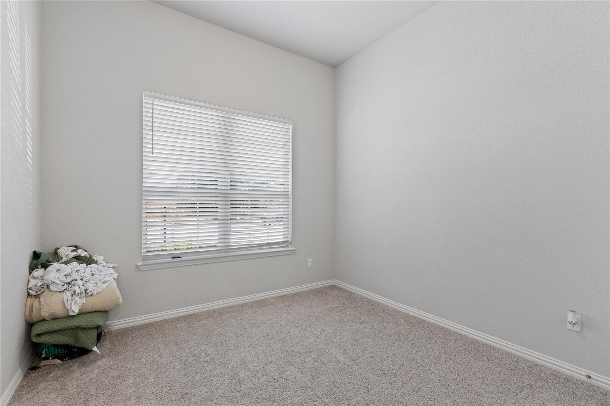 12804 Mission River Dr, Manchaca, TX 78652