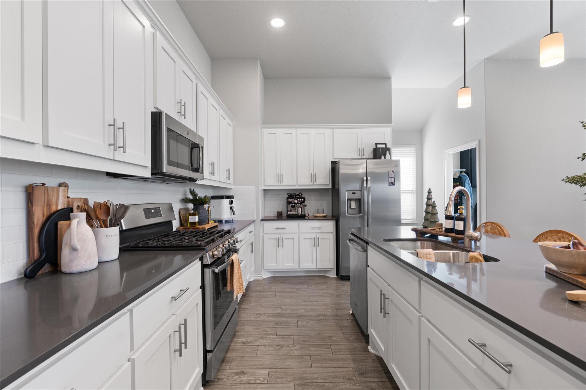 12804 Mission River Dr, Manchaca, TX 78652