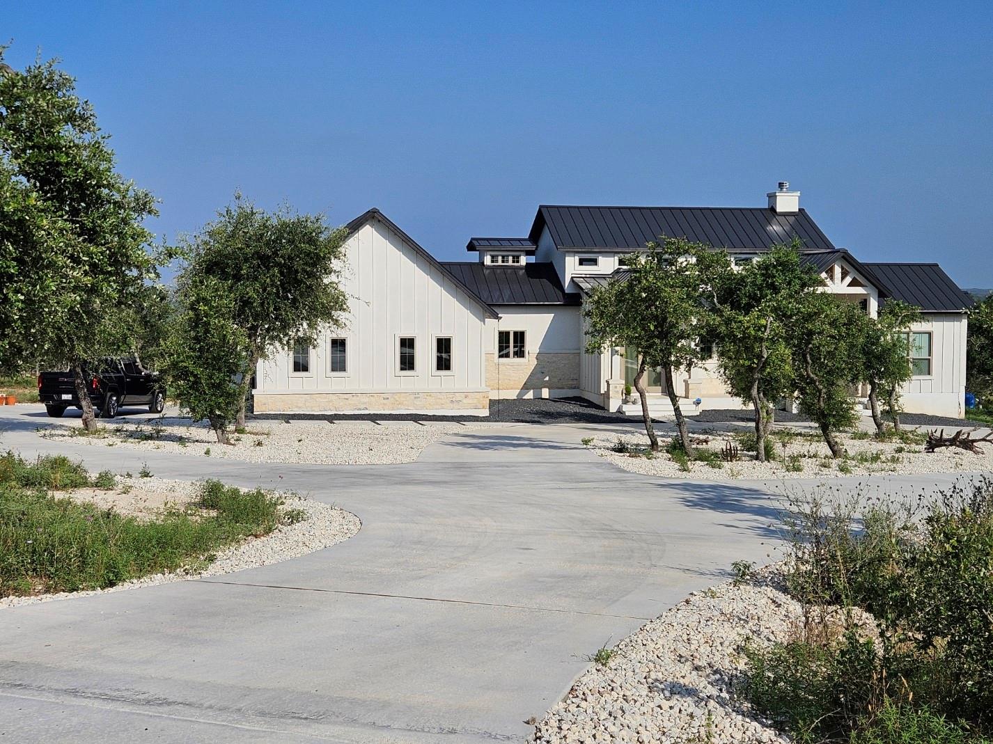 000 Windmill Ridge Dr, Blanco, TX 78606