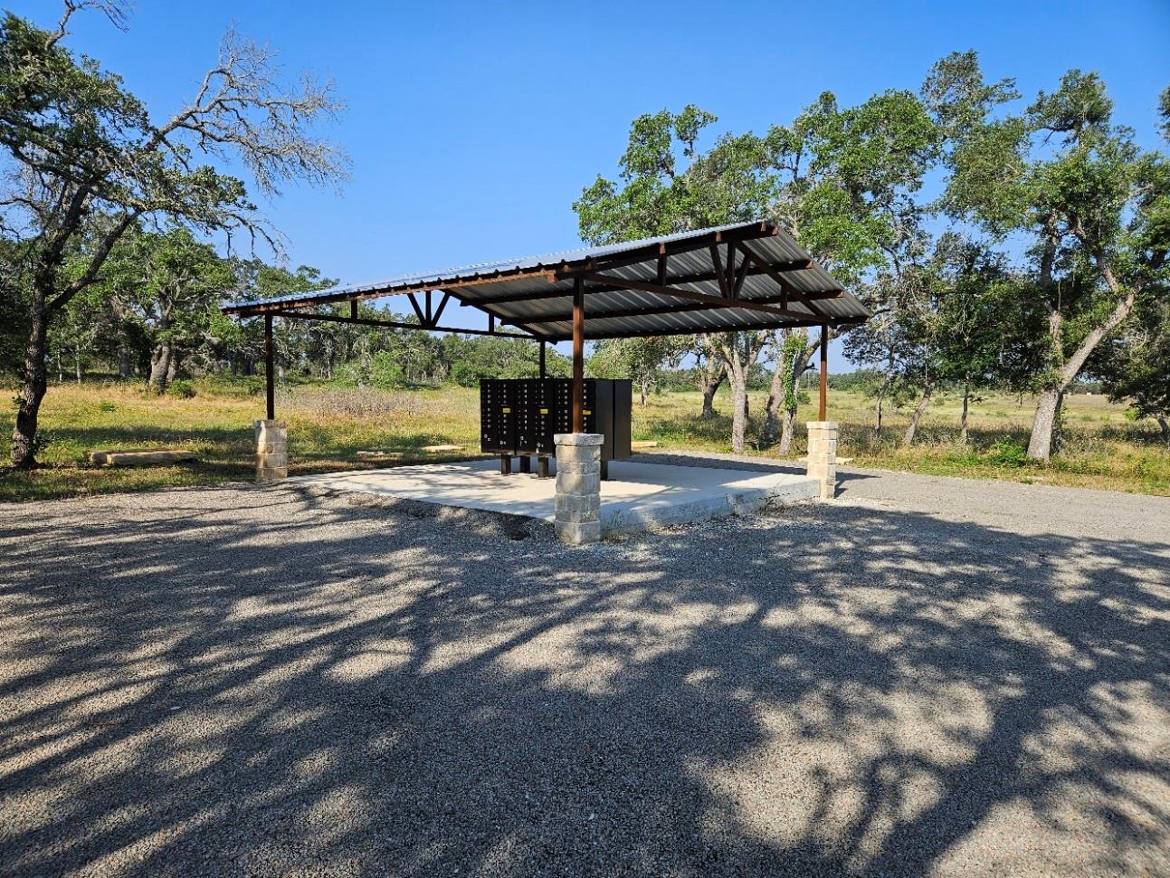 000 Windmill Ridge Dr, Blanco, TX 78606