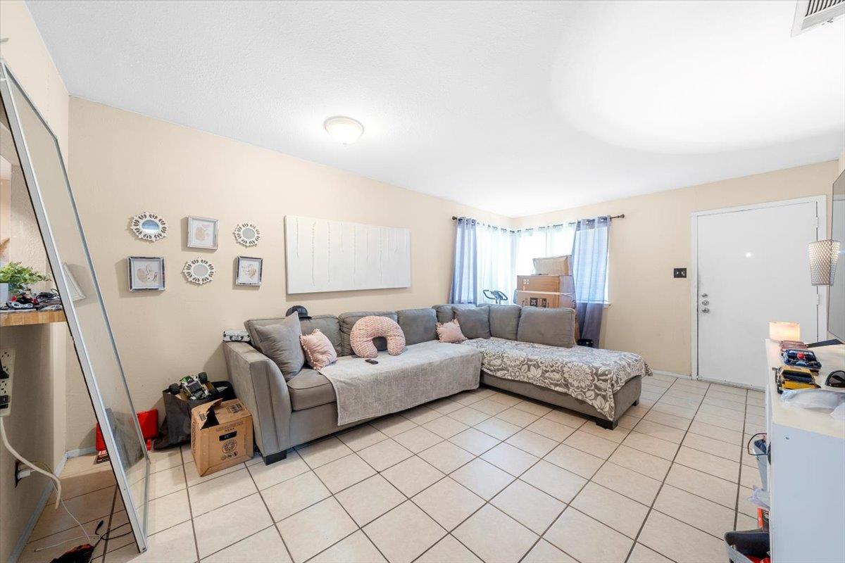 10410 Little Pebble Dr, Austin, TX 78758