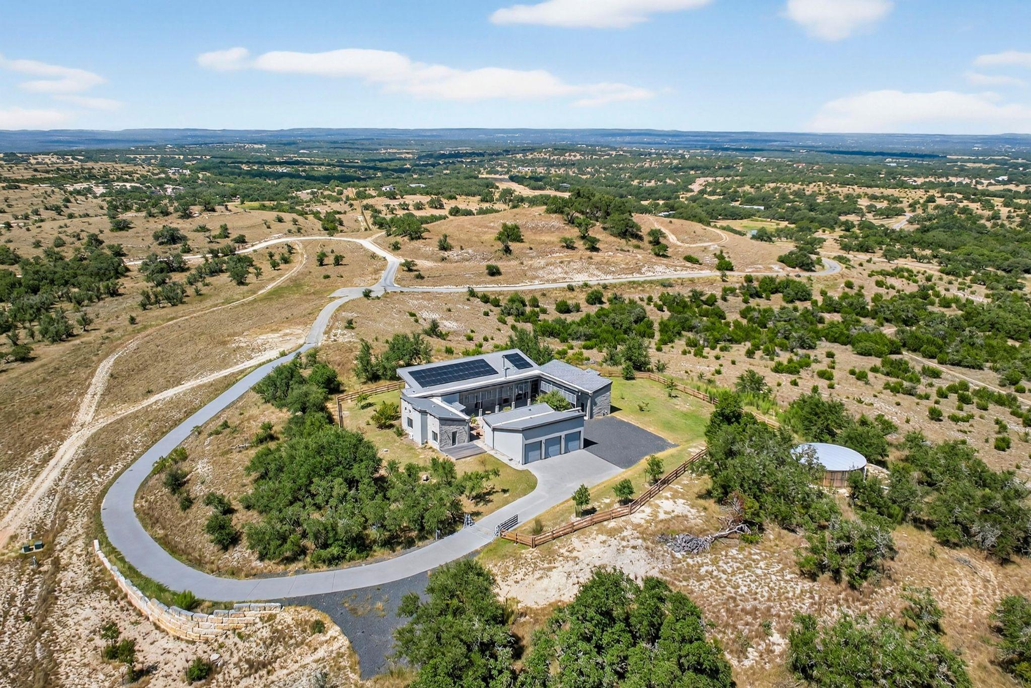 353 Agarita Way, Johnson City, TX 78636