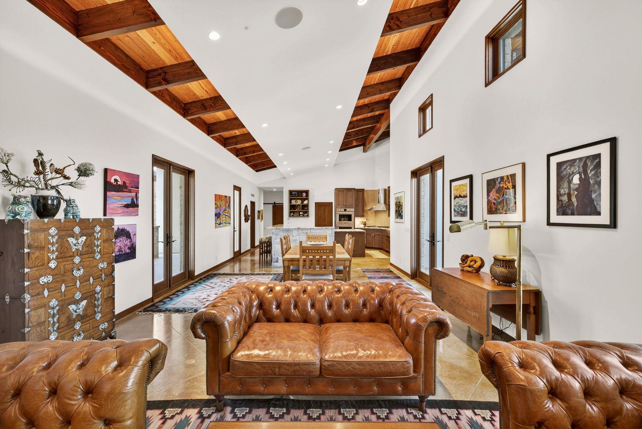 353 Agarita Way, Johnson City, TX 78636