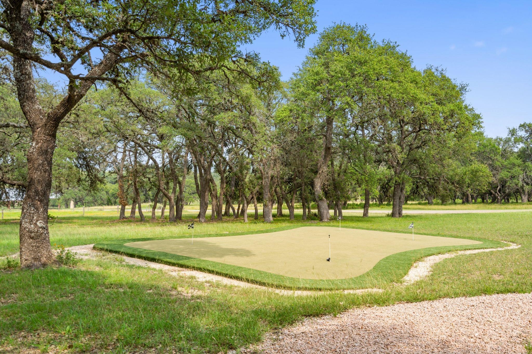 353 Agarita Way, Johnson City, TX 78636