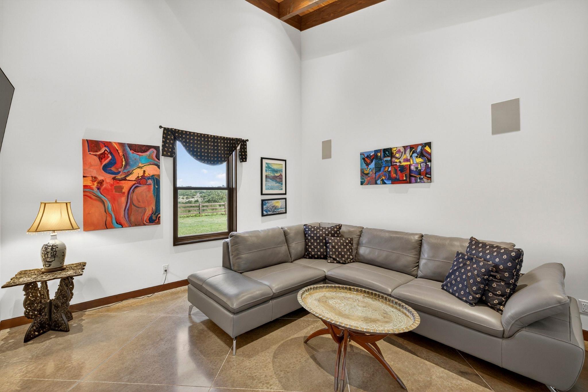 353 Agarita Way, Johnson City, TX 78636