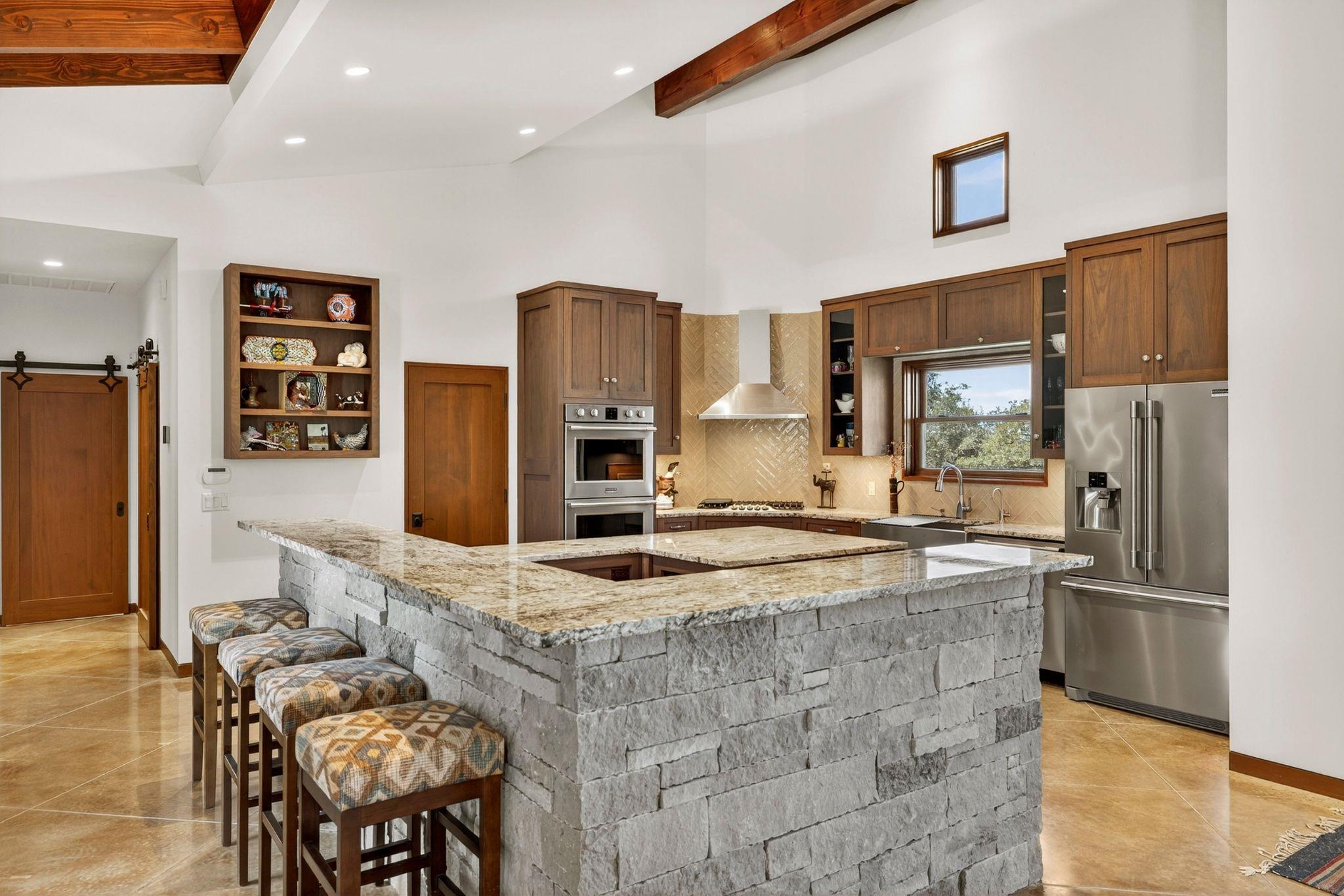 353 Agarita Way, Johnson City, TX 78636