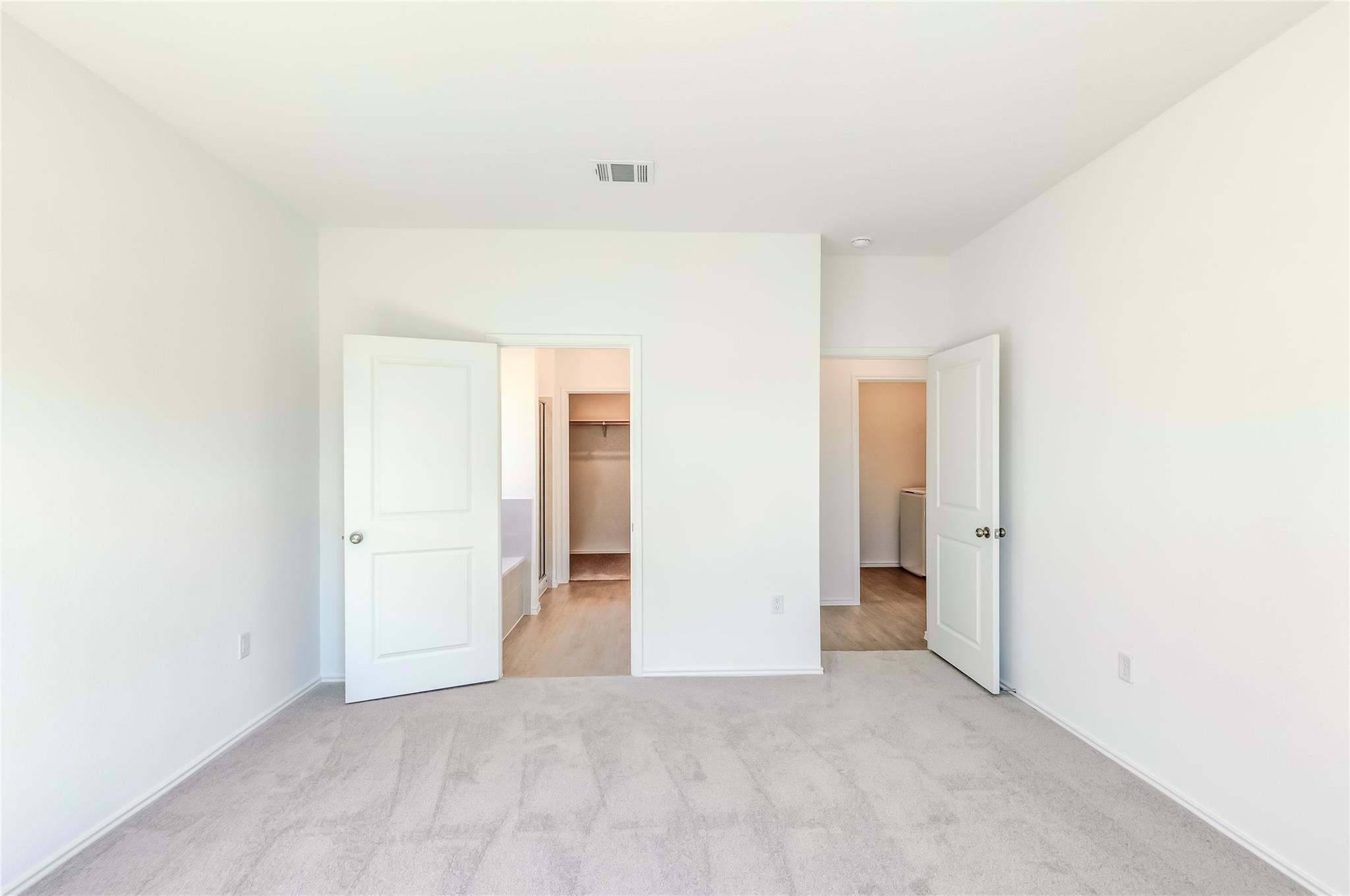 102 Miglia St, Hutto, TX 78634