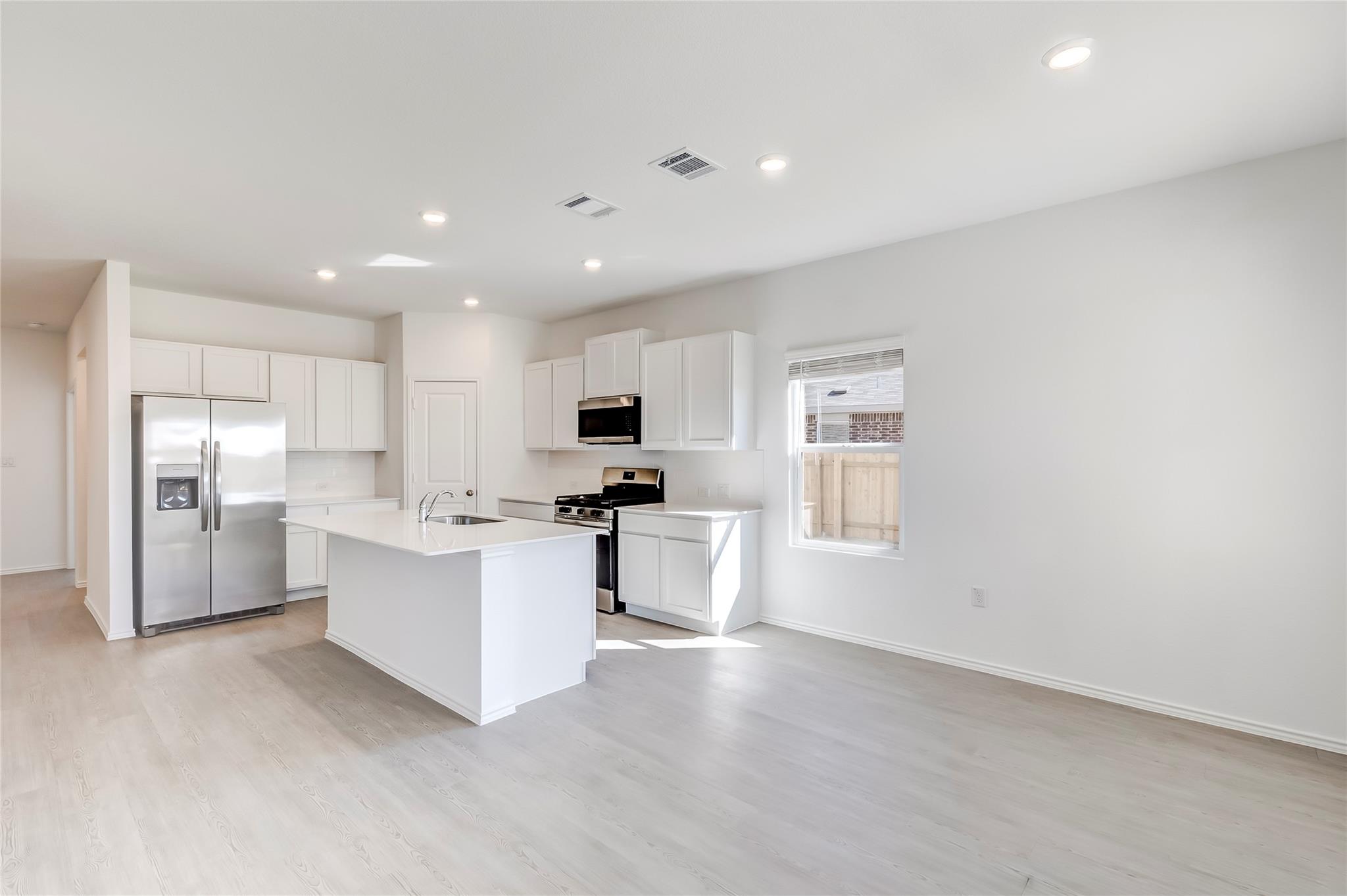 102 Miglia St, Hutto, TX 78634