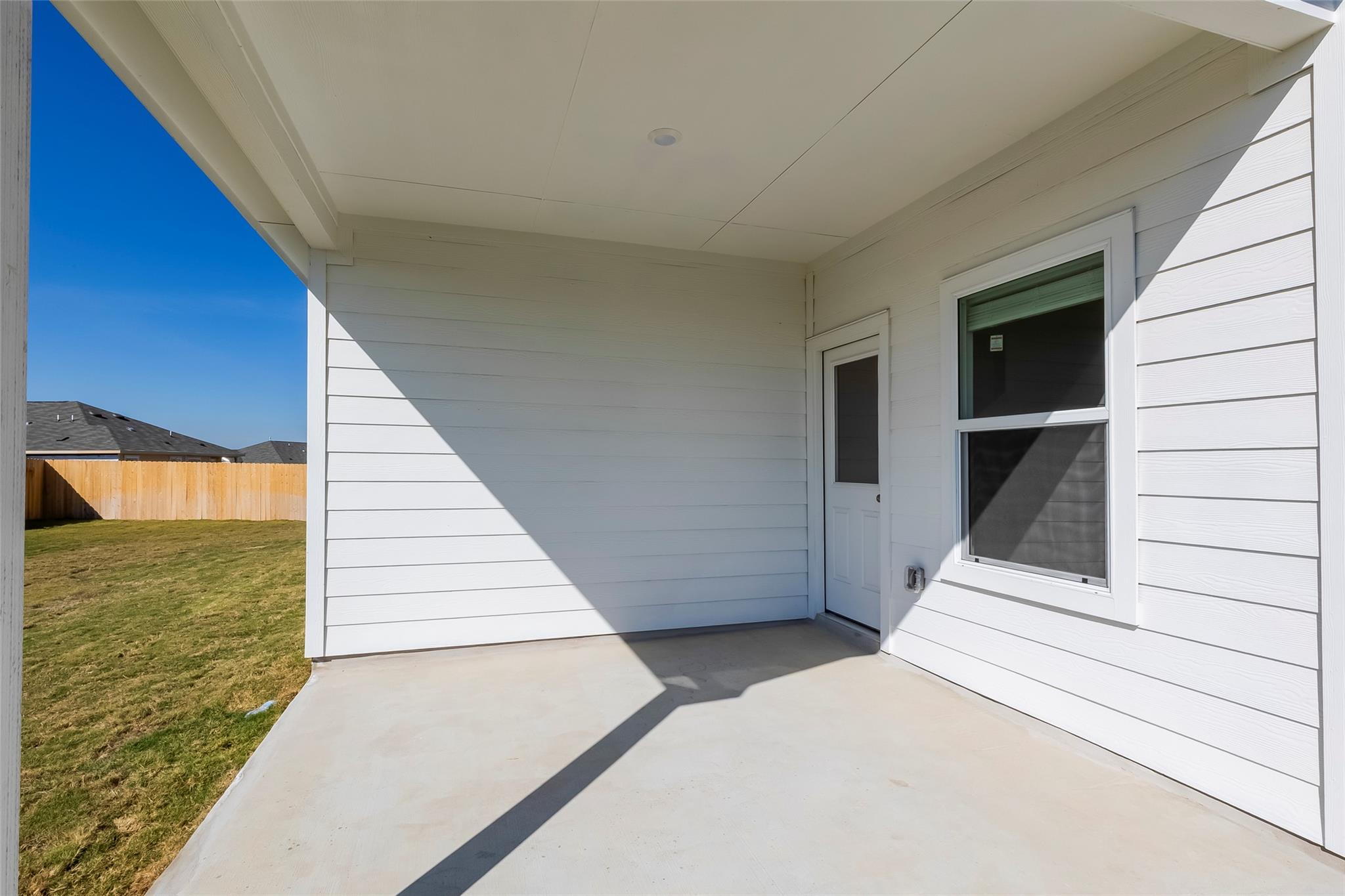 102 Miglia St, Hutto, TX 78634