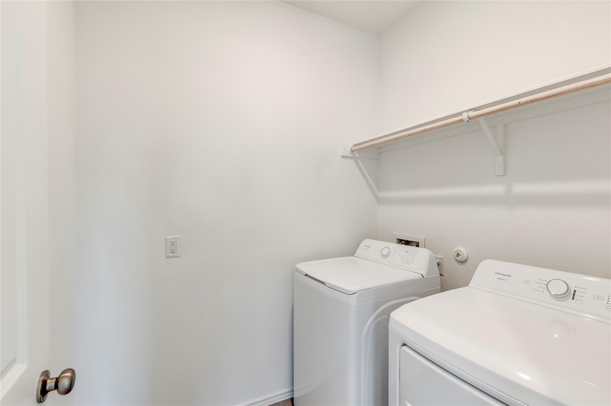 102 Miglia St, Hutto, TX 78634