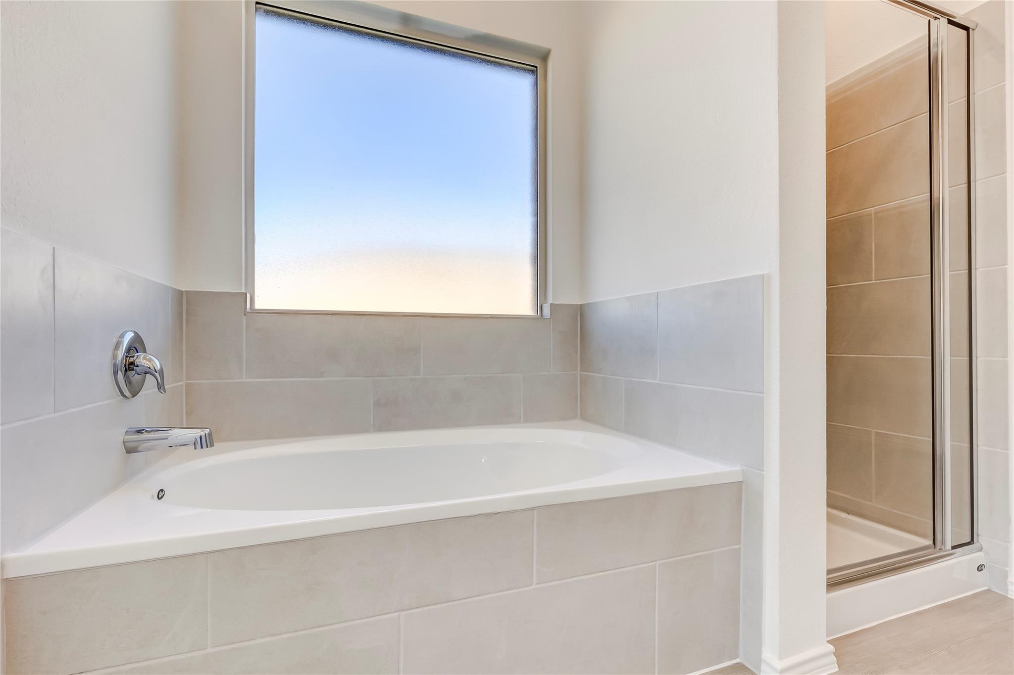 102 Miglia St, Hutto, TX 78634