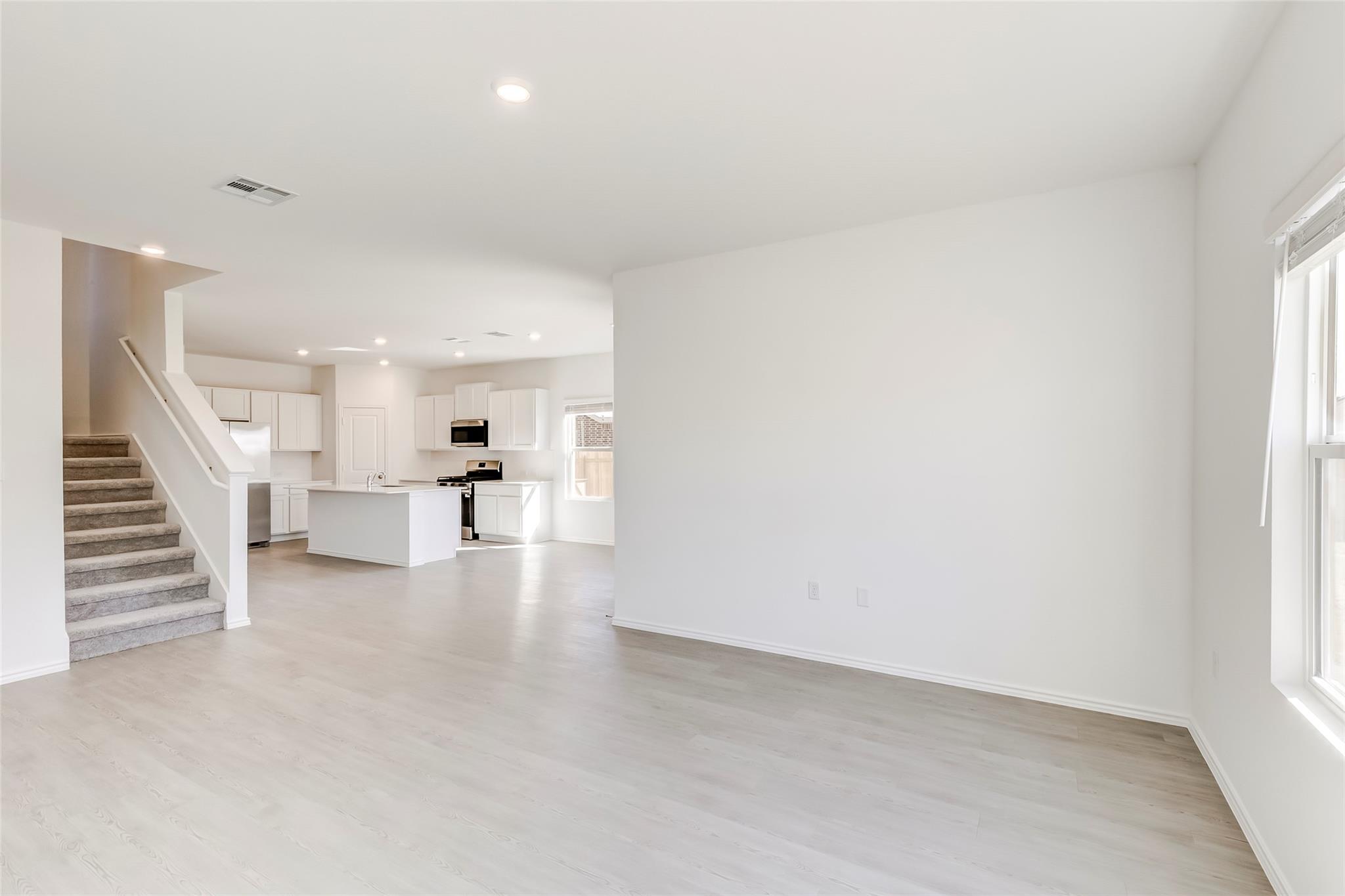 102 Miglia St, Hutto, TX 78634