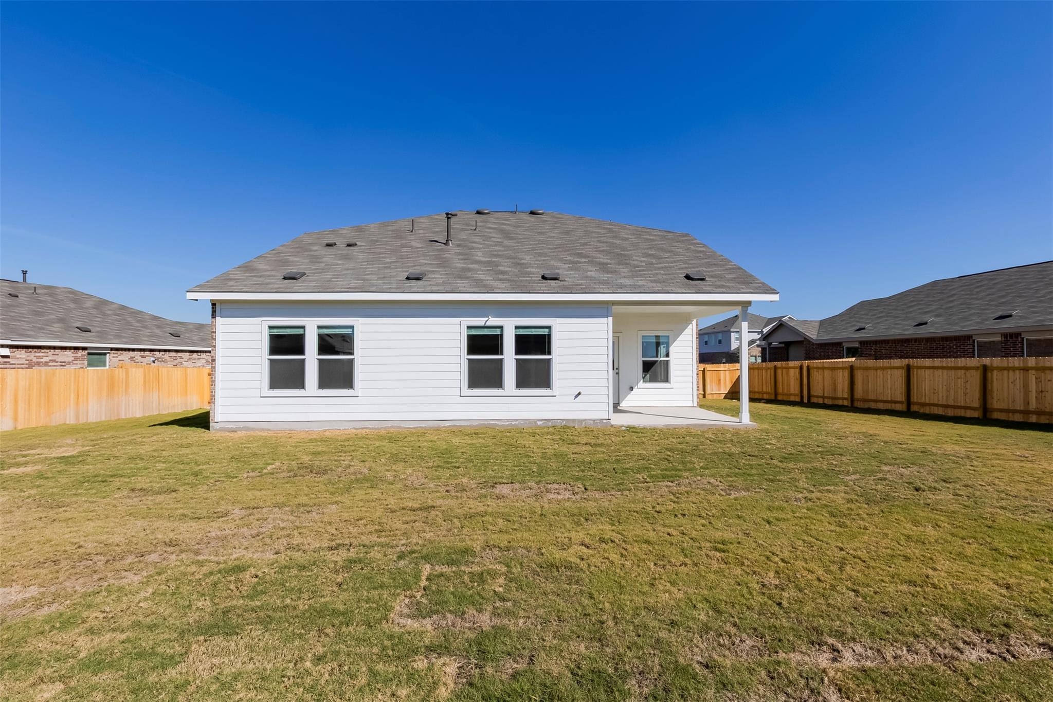 102 Miglia St, Hutto, TX 78634