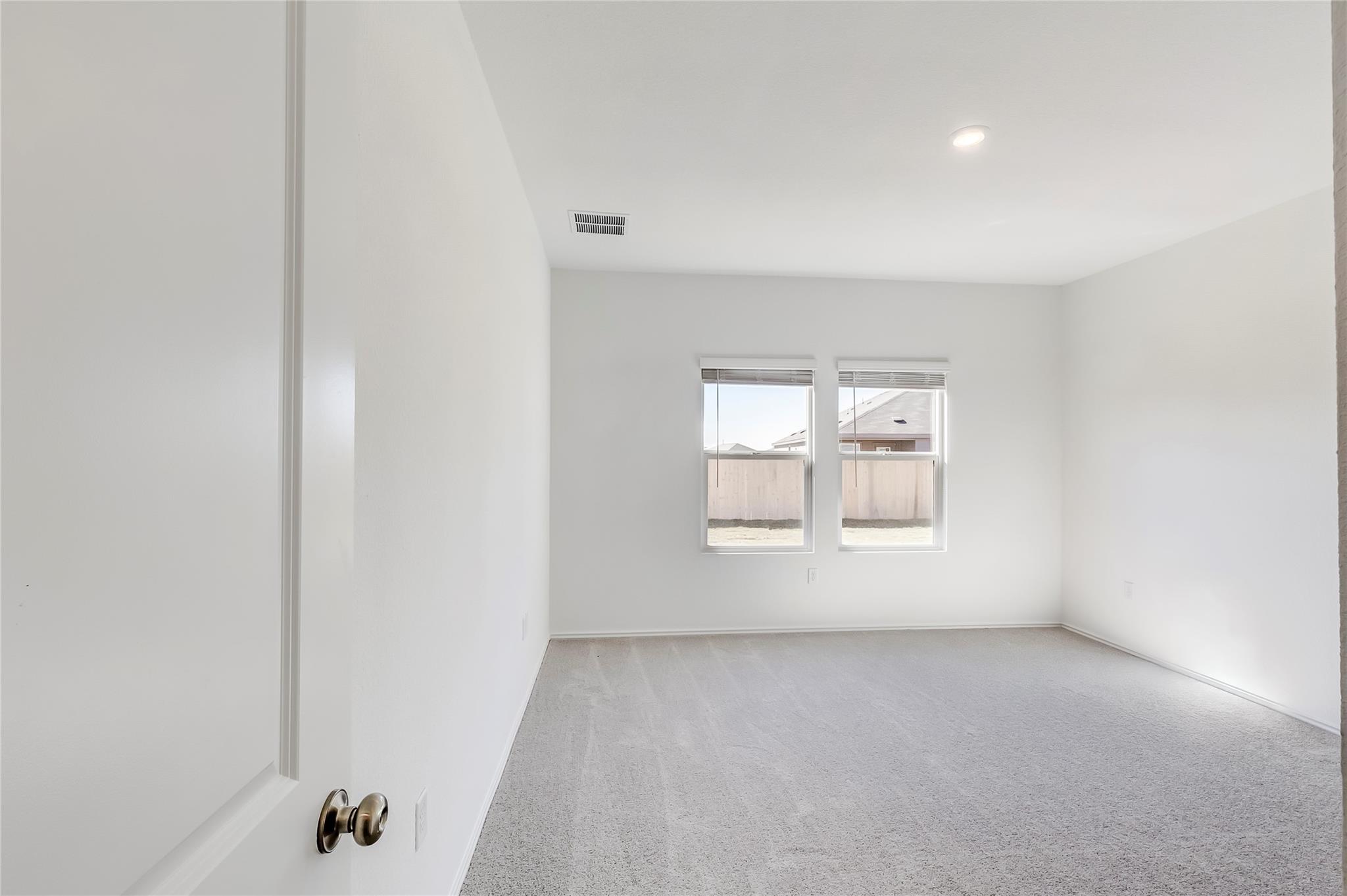 102 Miglia St, Hutto, TX 78634