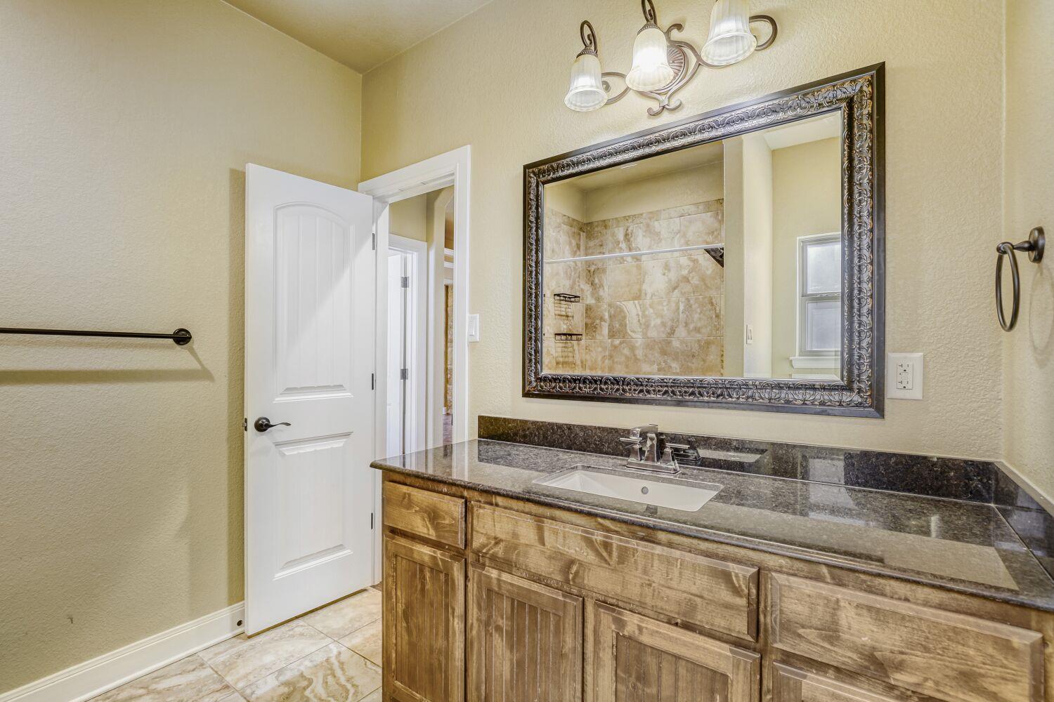 329 Jake Dr, Jarrell, TX 76537