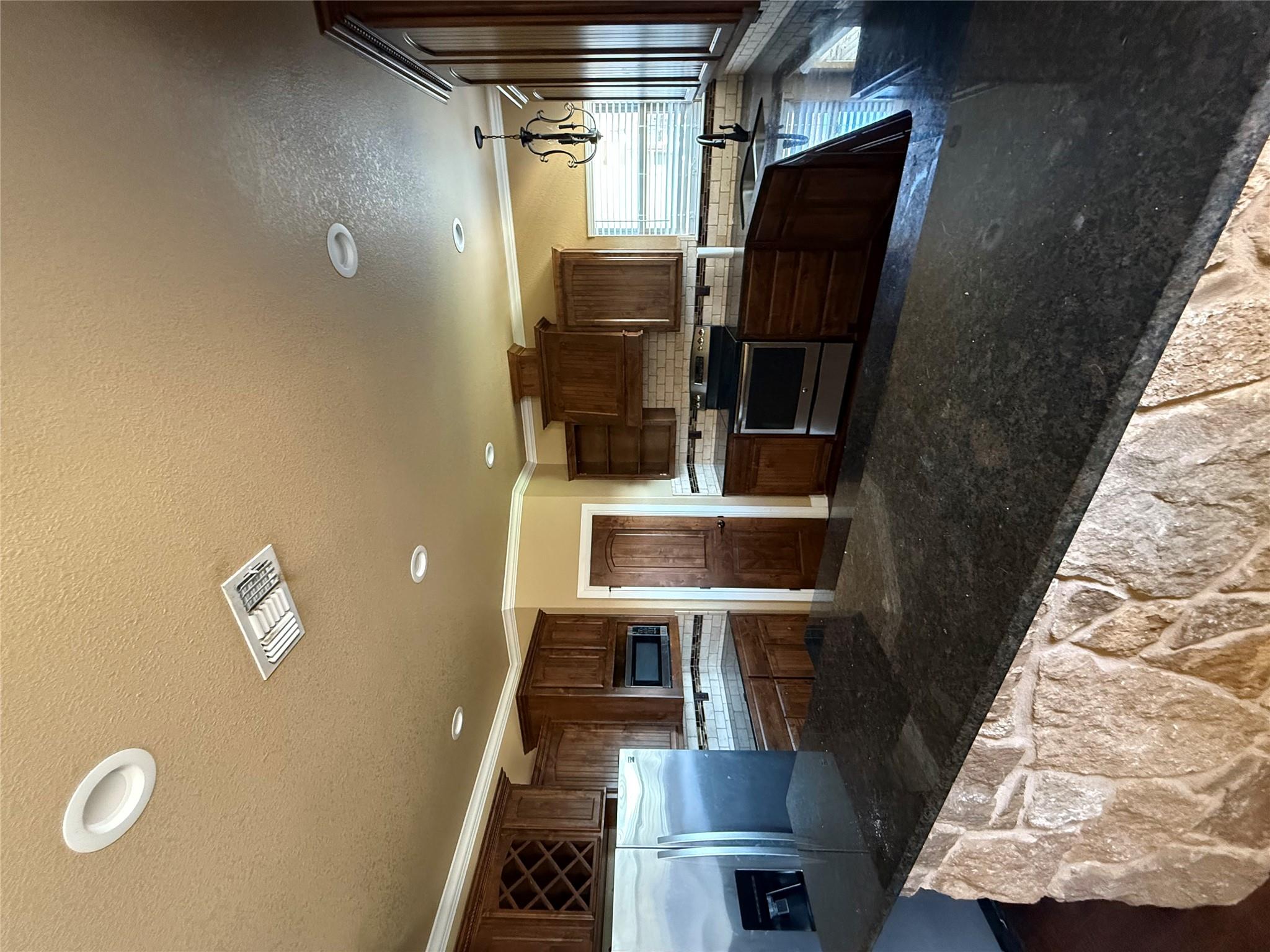 329 Jake Dr, Jarrell, TX 76537