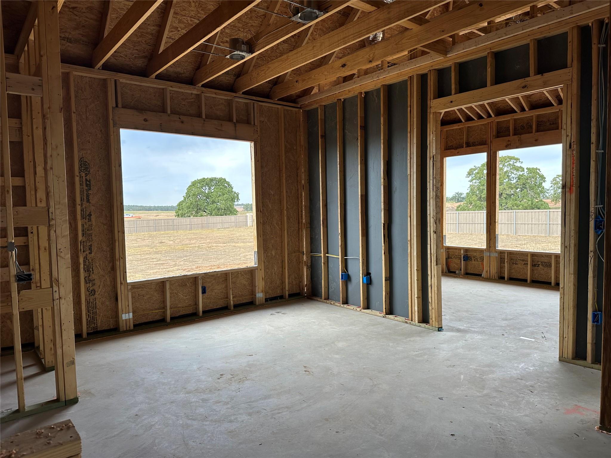 144 Agua Dulce, Bastrop, TX 78602