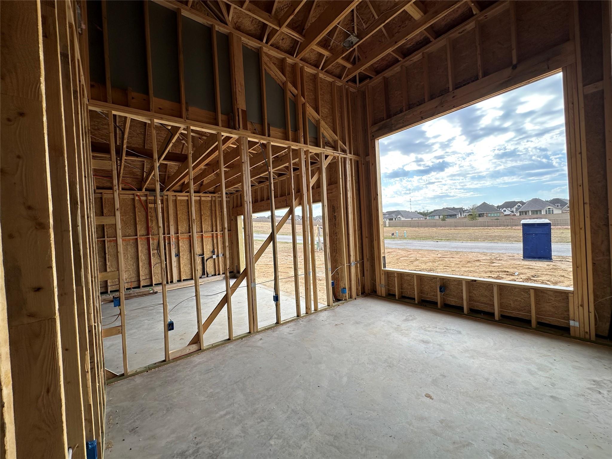 144 Agua Dulce, Bastrop, TX 78602