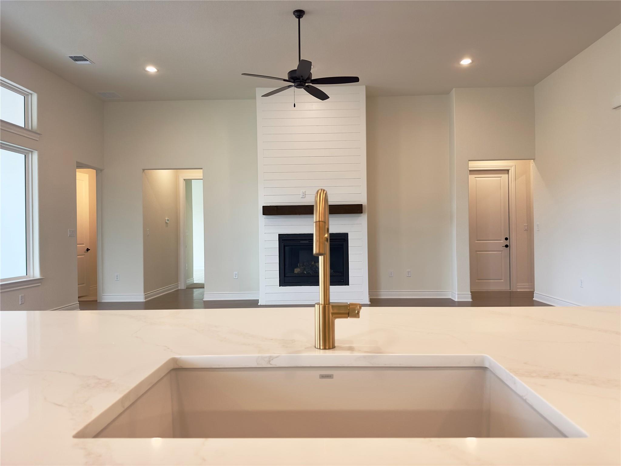 144 Agua Dulce, Bastrop, TX 78602