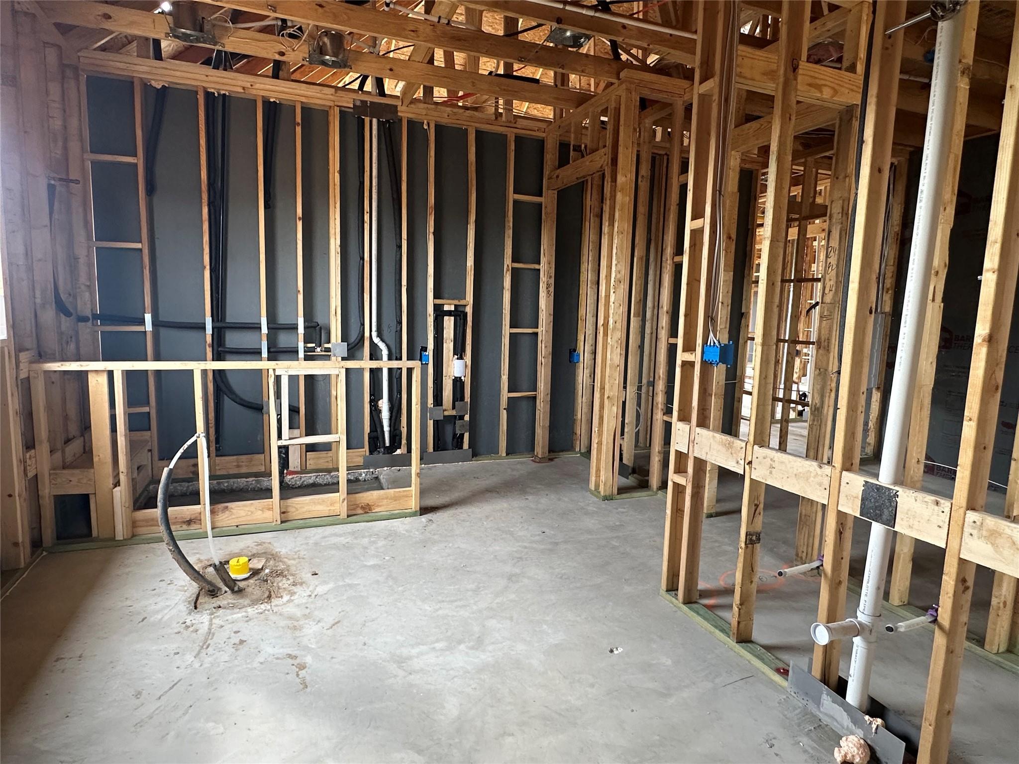 144 Agua Dulce, Bastrop, TX 78602