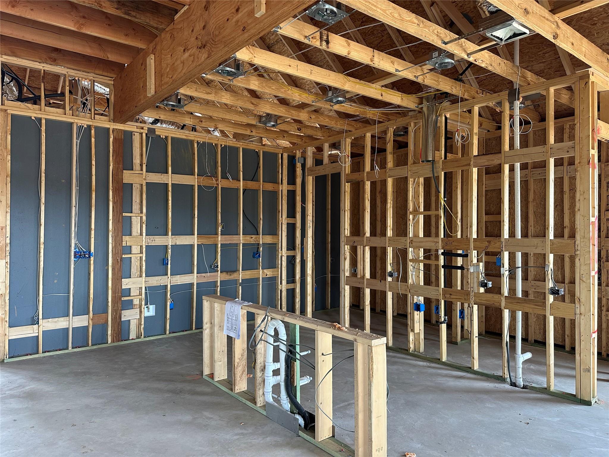 144 Agua Dulce, Bastrop, TX 78602