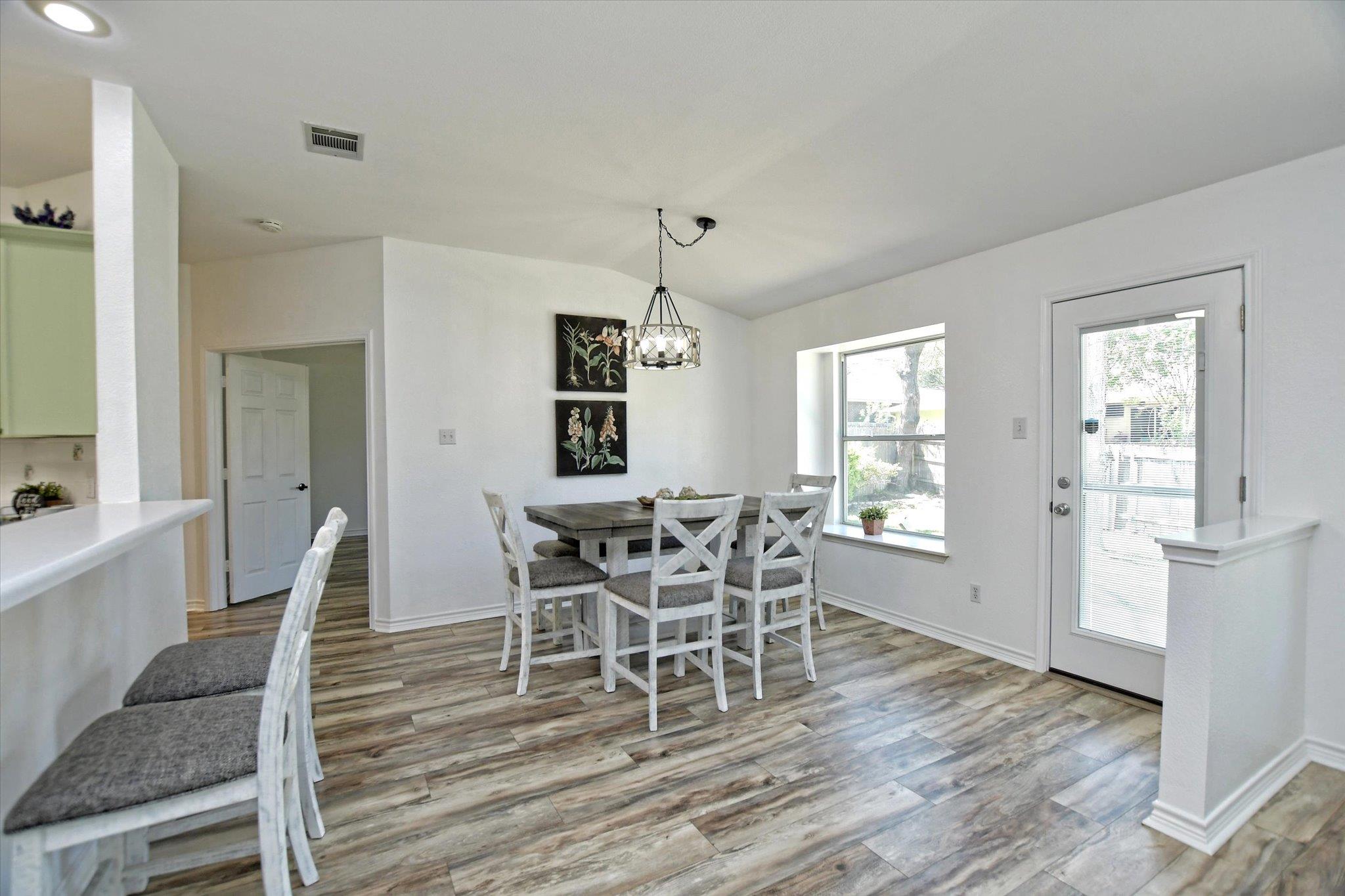 2305 Vernell Way, Round Rock, TX 78664
