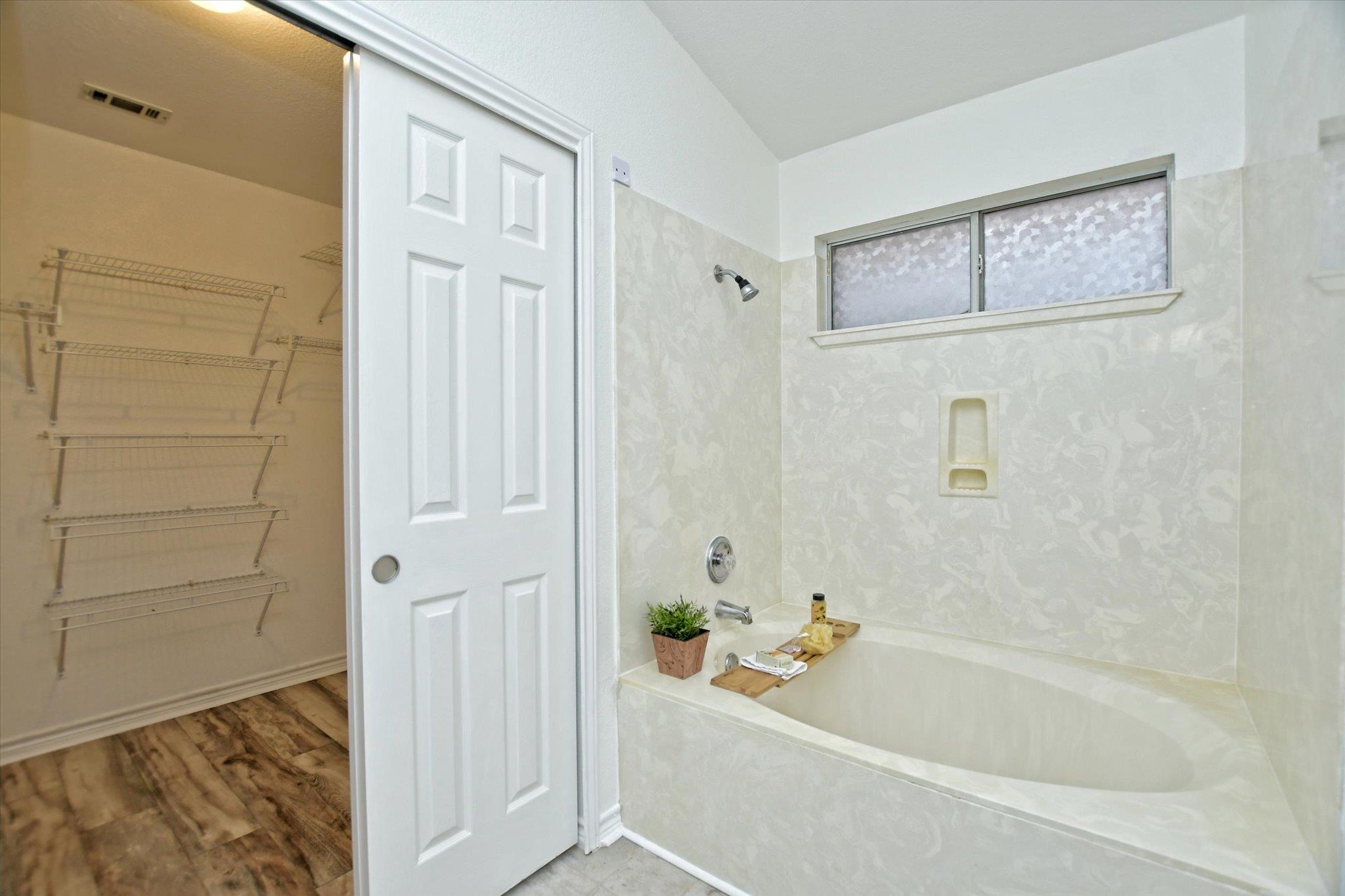 2305 Vernell Way, Round Rock, TX 78664