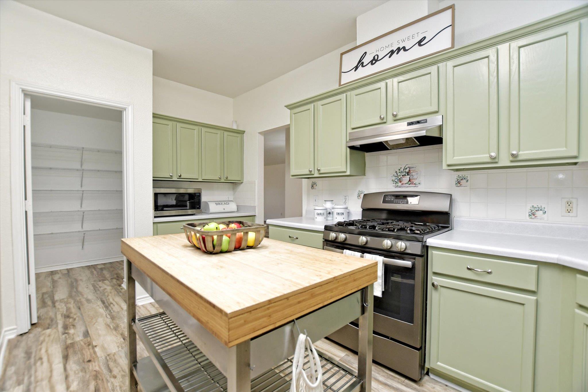 2305 Vernell Way, Round Rock, TX 78664