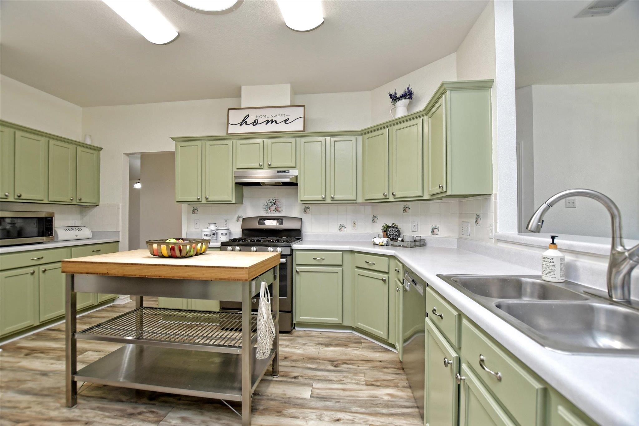 2305 Vernell Way, Round Rock, TX 78664