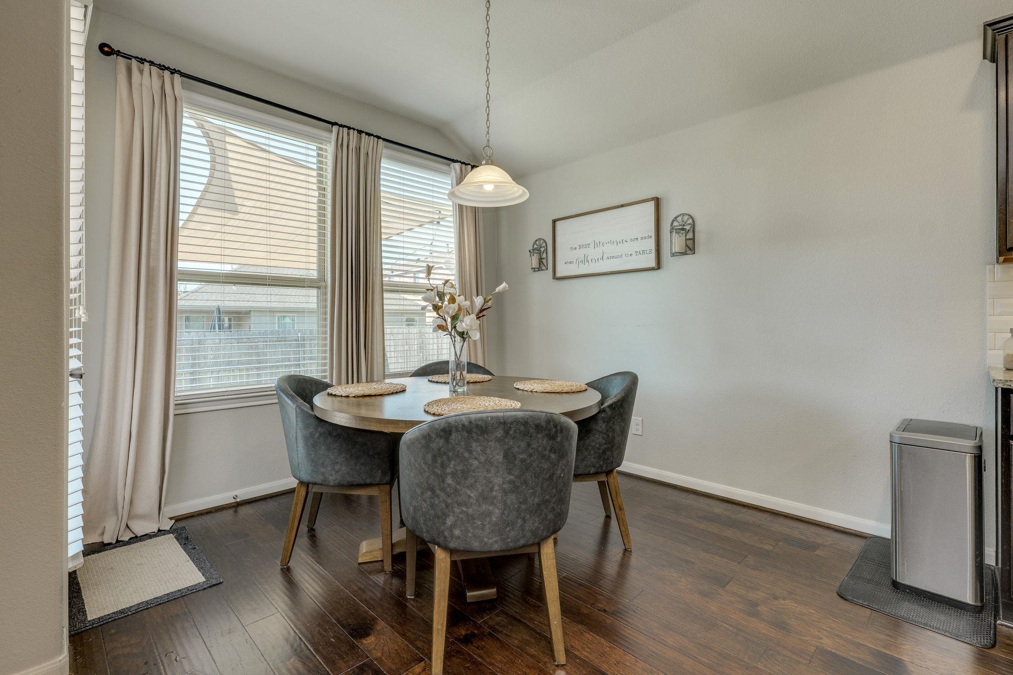 5861 Casstello Dr, Round Rock, TX 78665