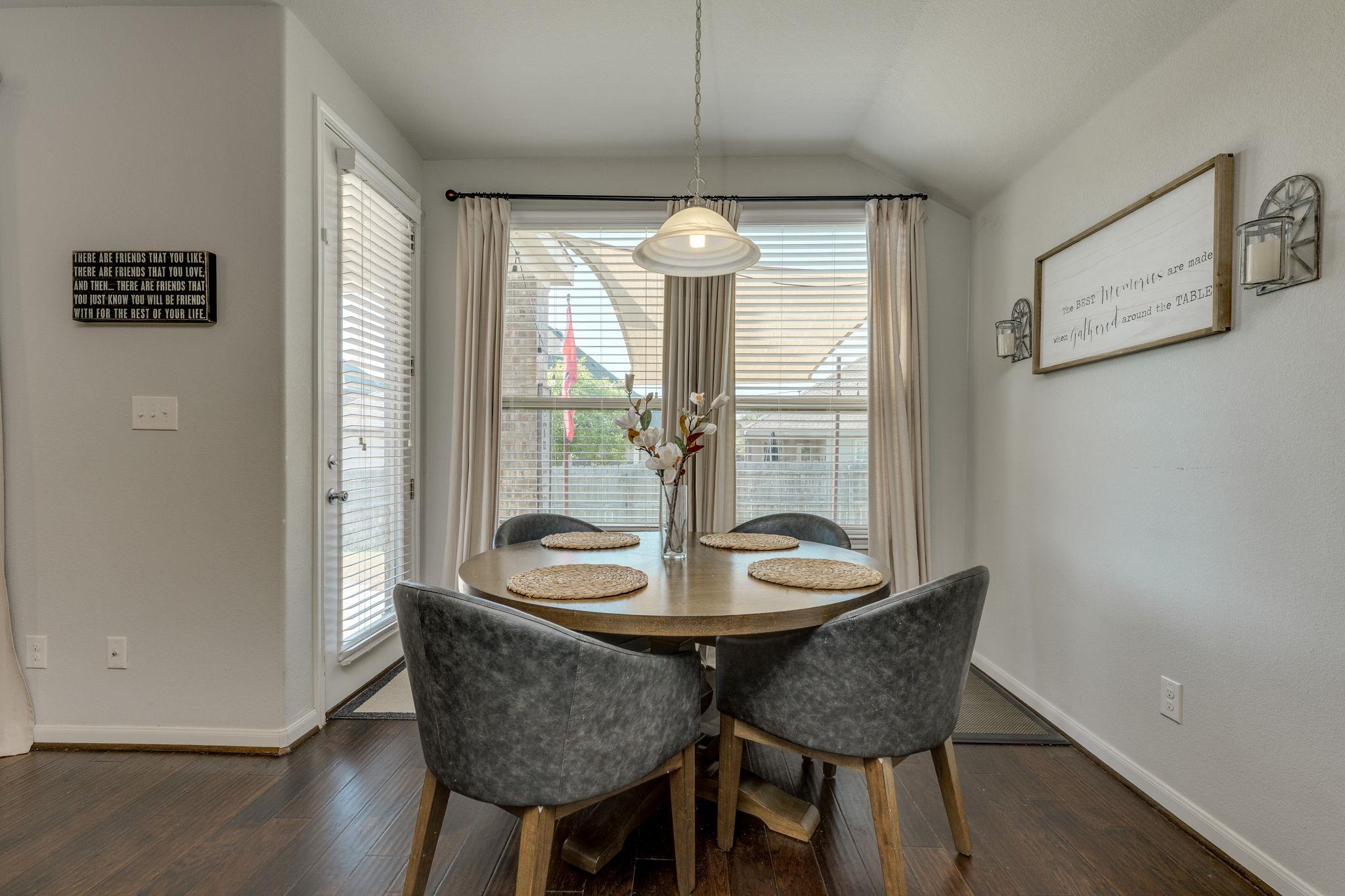 5861 Casstello Dr, Round Rock, TX 78665