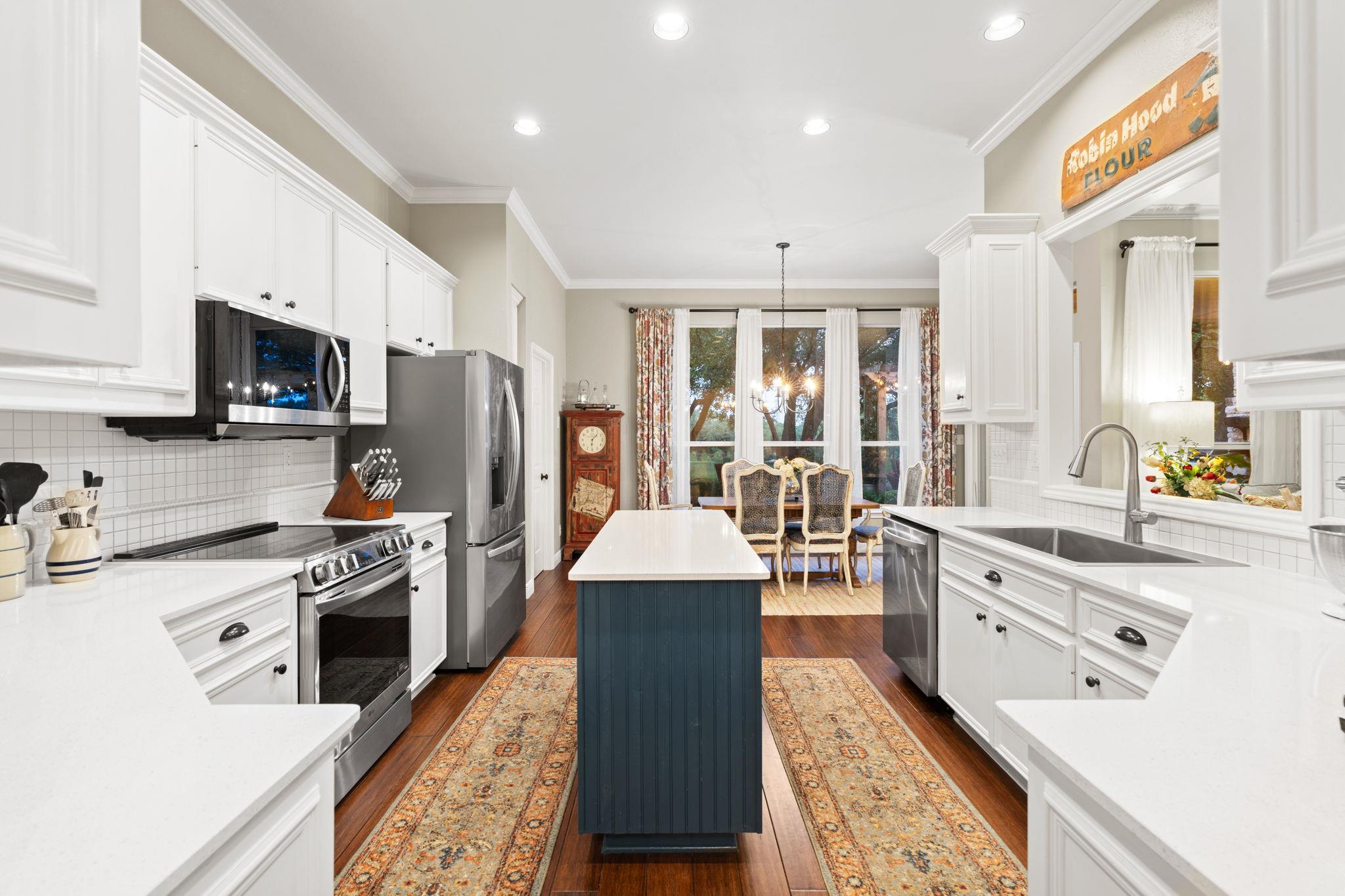 109 Lost Spur, Horseshoe Bay, TX 78657