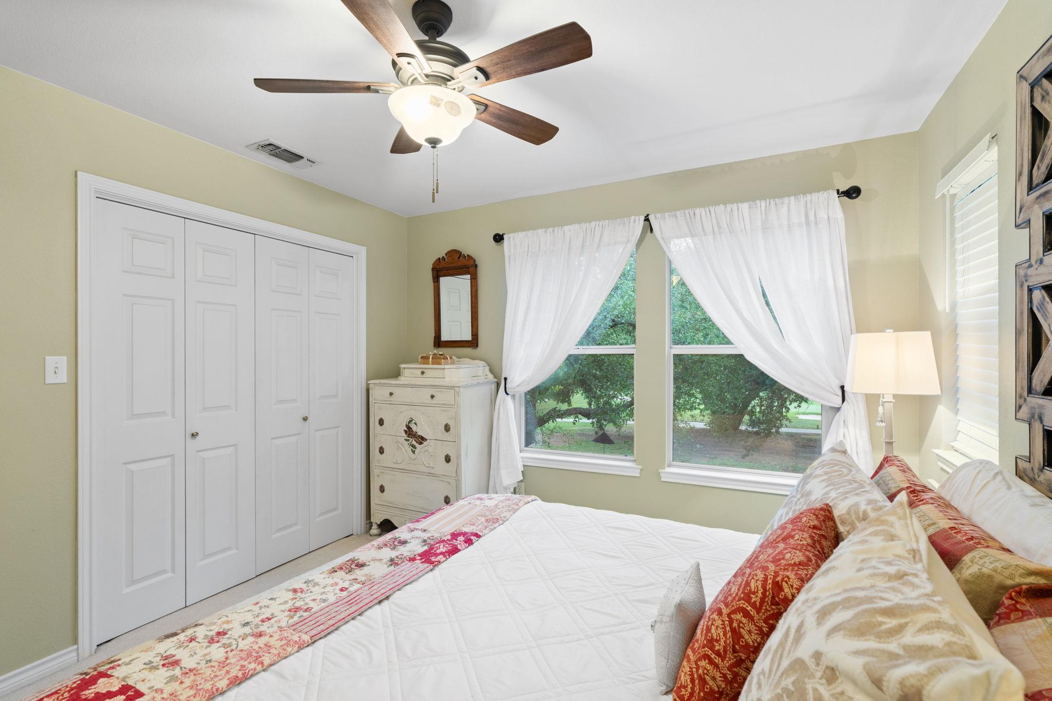 109 Lost Spur, Horseshoe Bay, TX 78657