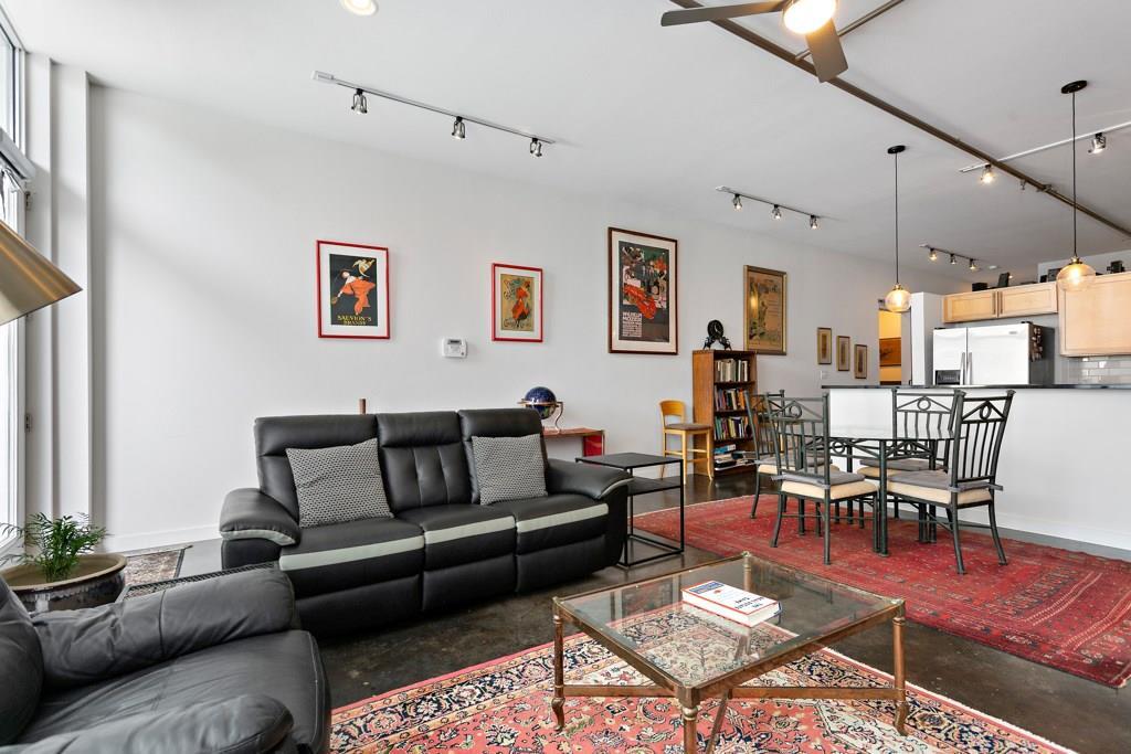 1601 E Cesar Chavez St # 207, Austin, TX 78702