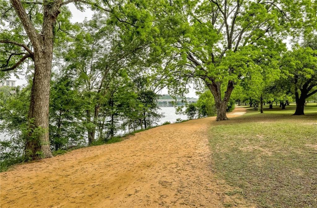 1601 E Cesar Chavez St # 207, Austin, TX 78702