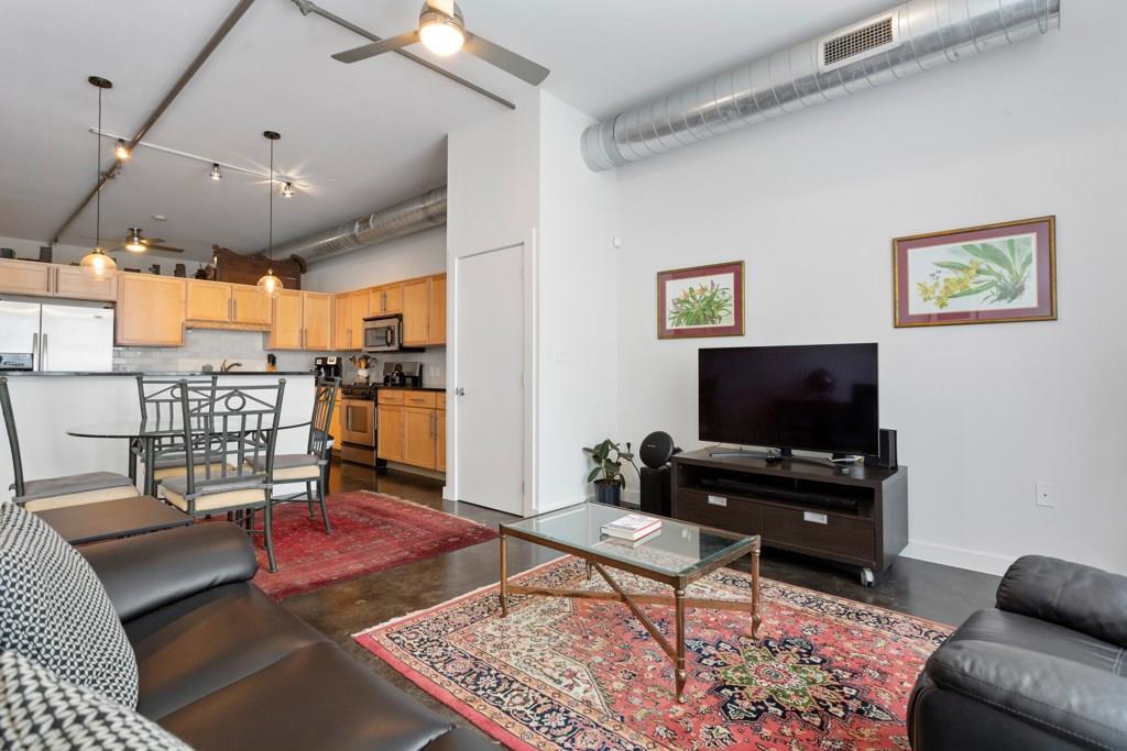 1601 E Cesar Chavez St # 207, Austin, TX 78702