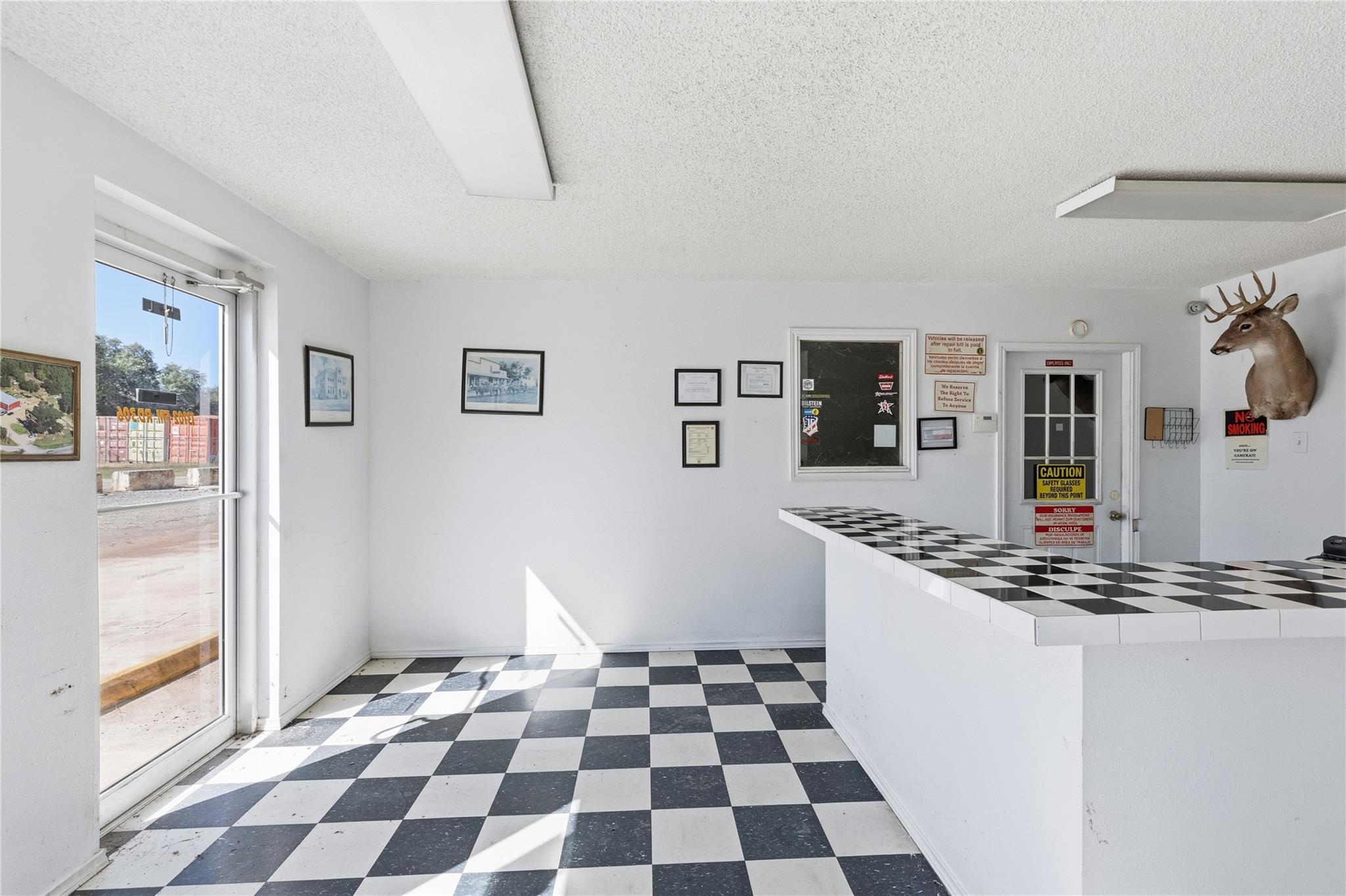 13098 Fm 306 St, Canyon Lake, TX 78133