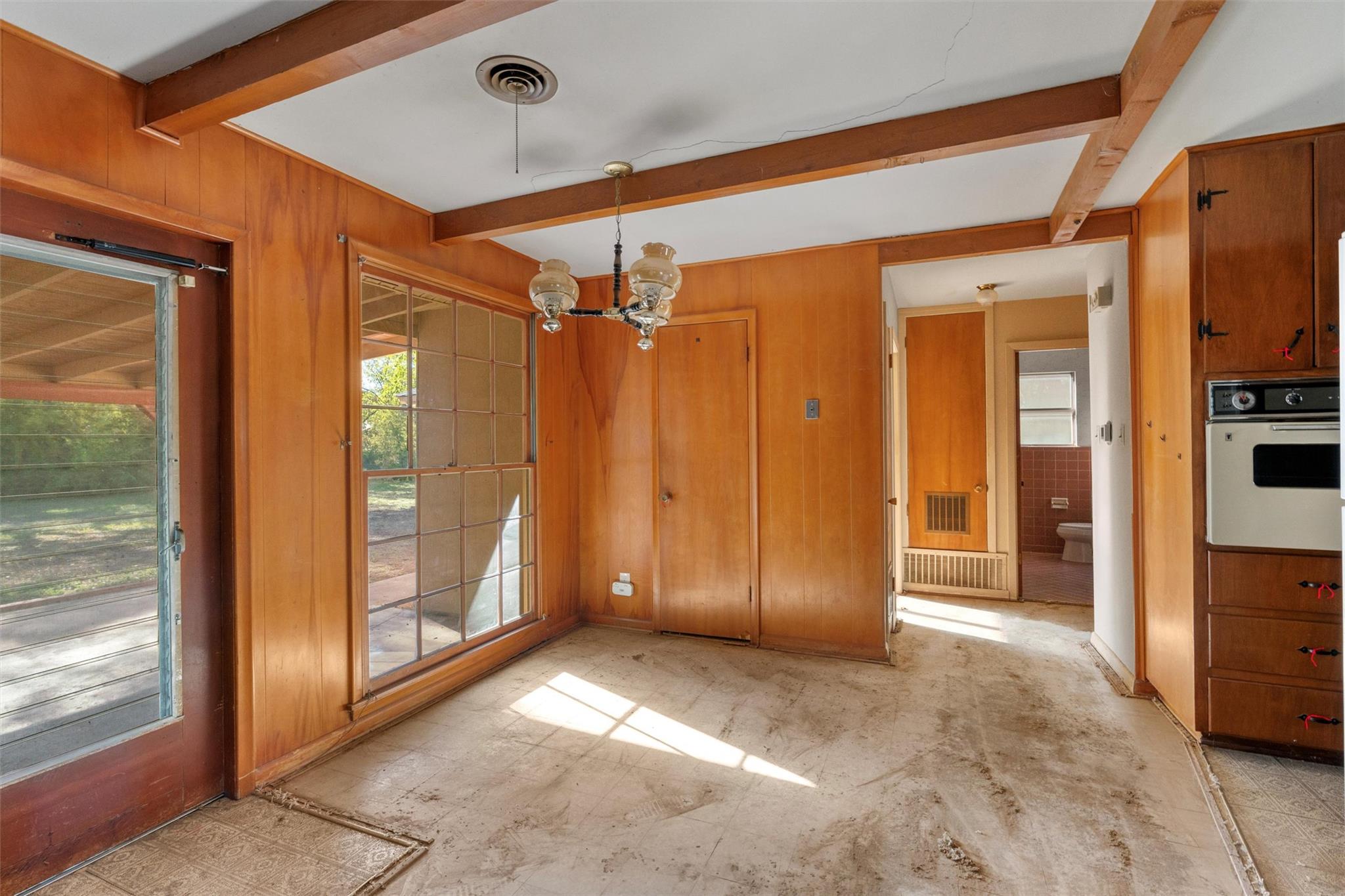 2907 Jones Rd, Sunset Valley, TX 78745