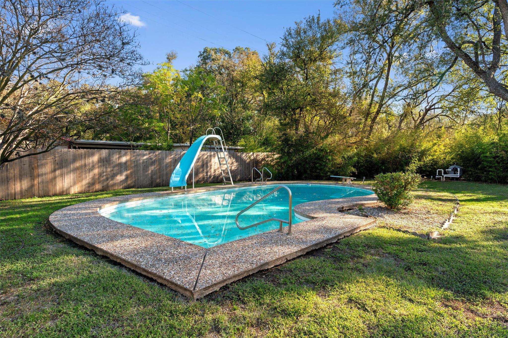 2907 Jones Rd, Sunset Valley, TX 78745