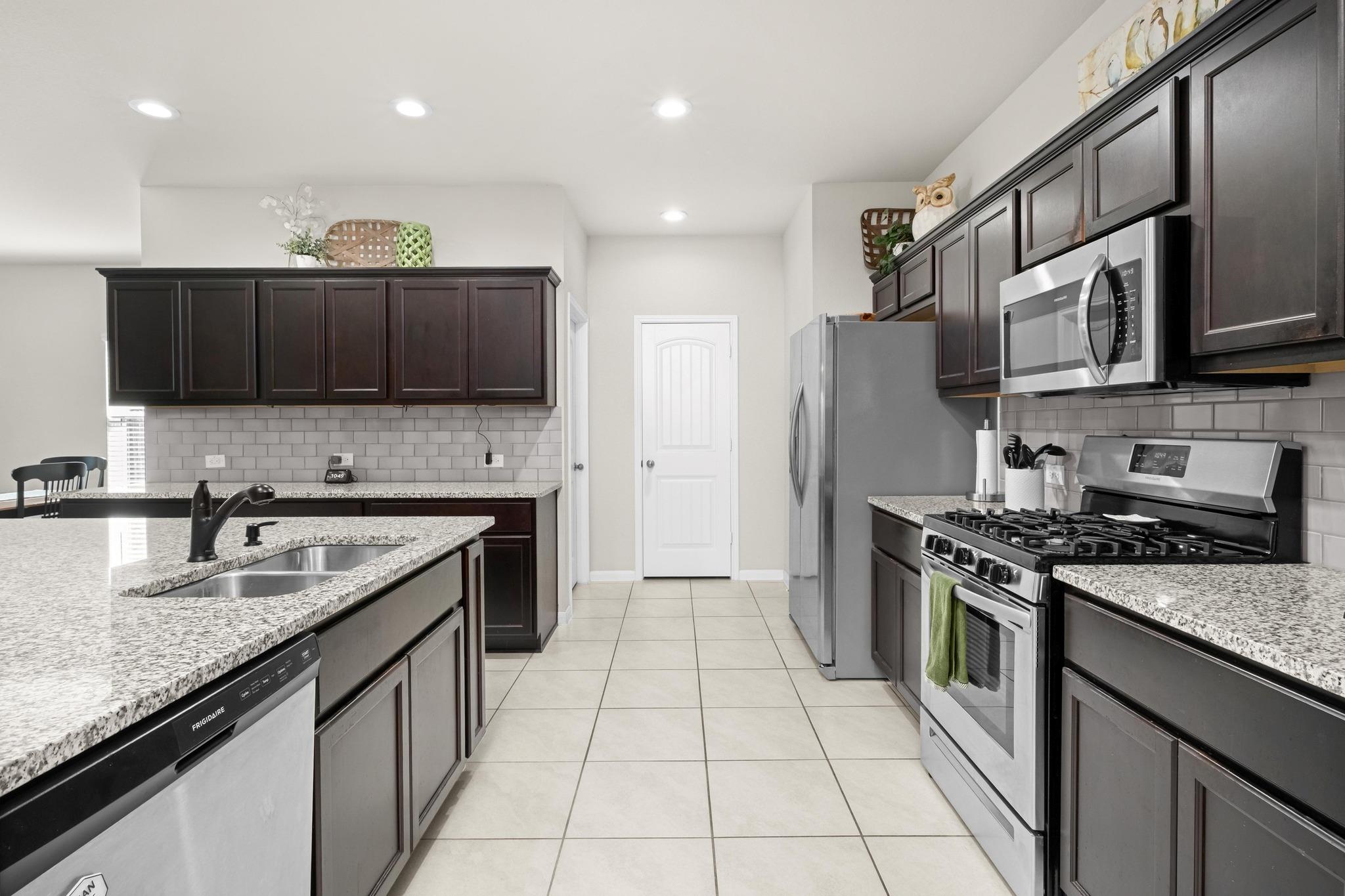 6608 Branrust Dr, Austin, TX 78744