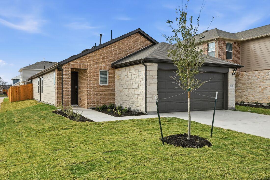 14317 Matterod Dr, Del Valle, TX 78617